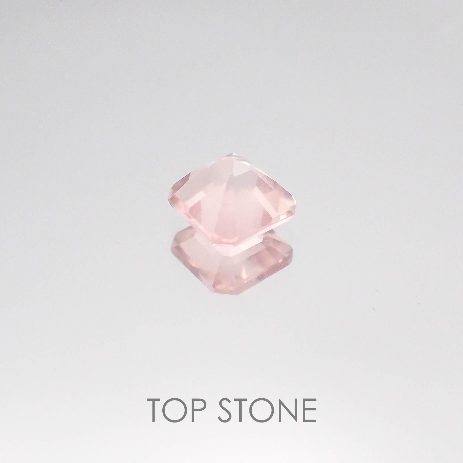 ディープローズクォーツ モザンビーク産 ルース 0.55ct[20084630]5×4.8mm前後
