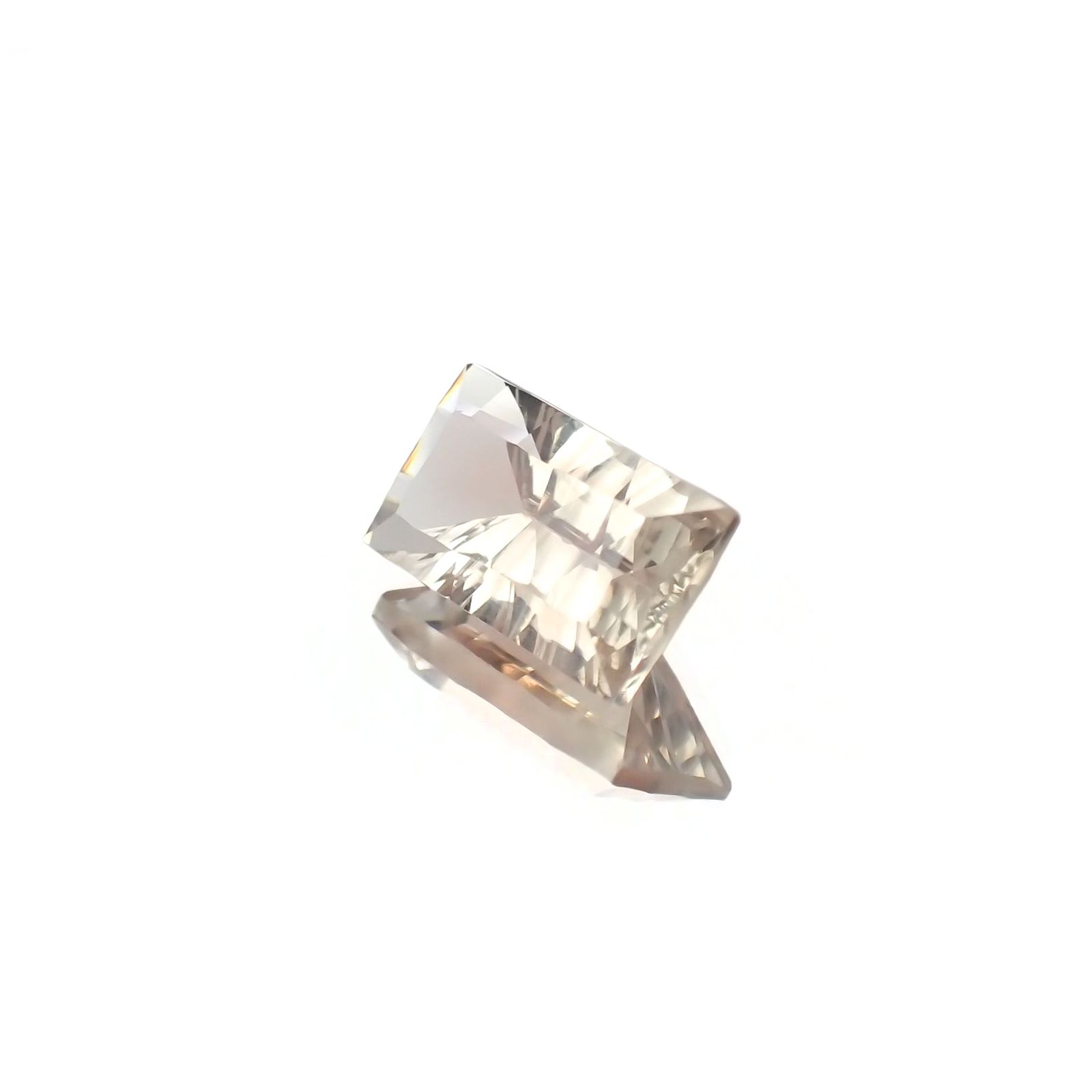 オレゴンサンストーン(宝石名ラブラドライト) アメリカ・オレゴン州産 識別済 1.05ct / 8x4.9mm前後 [210410419]