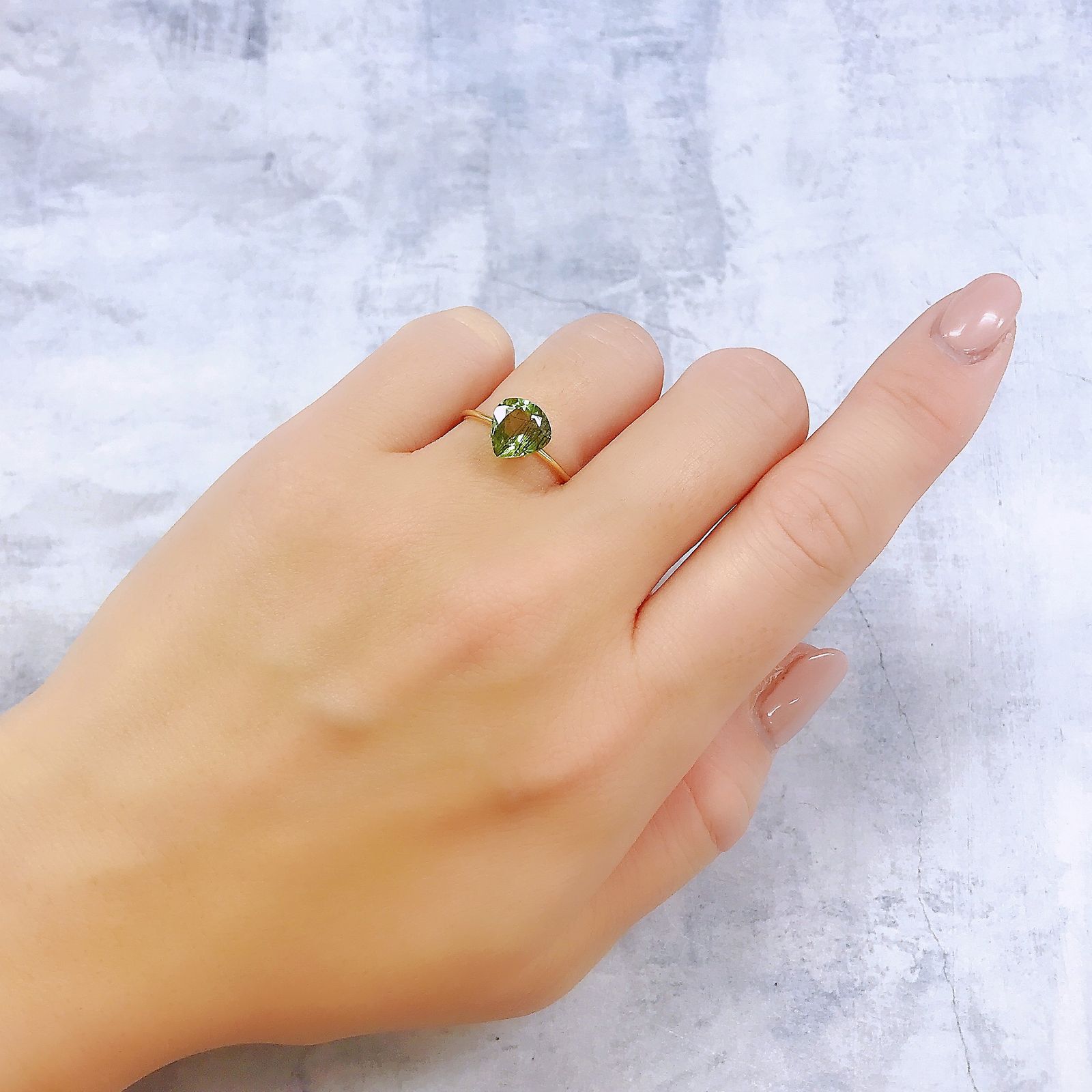 ルドウィジャイトインペリドット パキスタン産 1.90ct[221219515]8.5x8.2mm前後