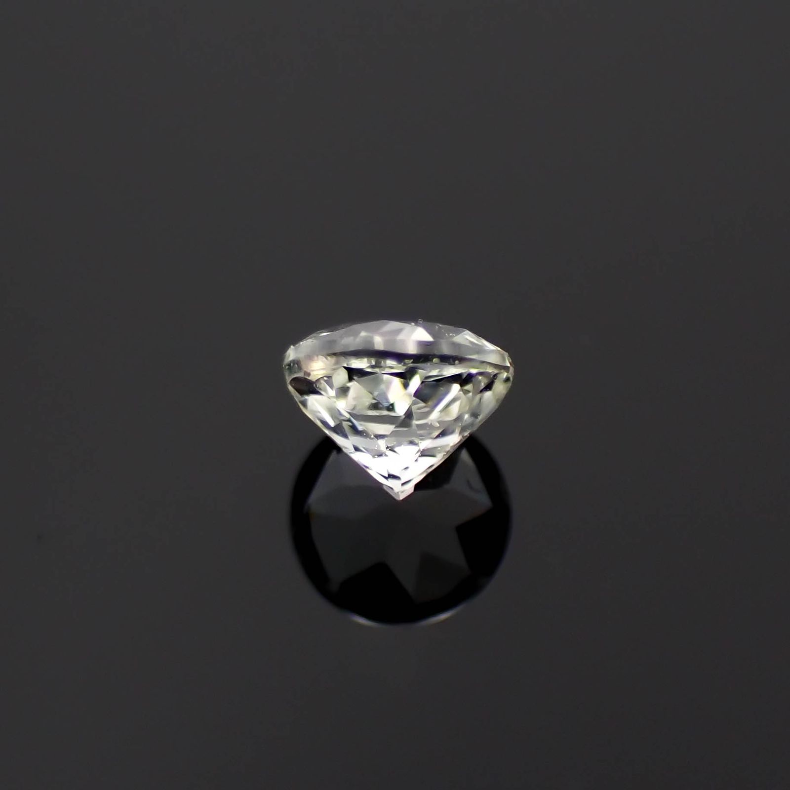 リューコガーネット ビルマ産 0.20ct[230421421]3.4x3.4mm前後