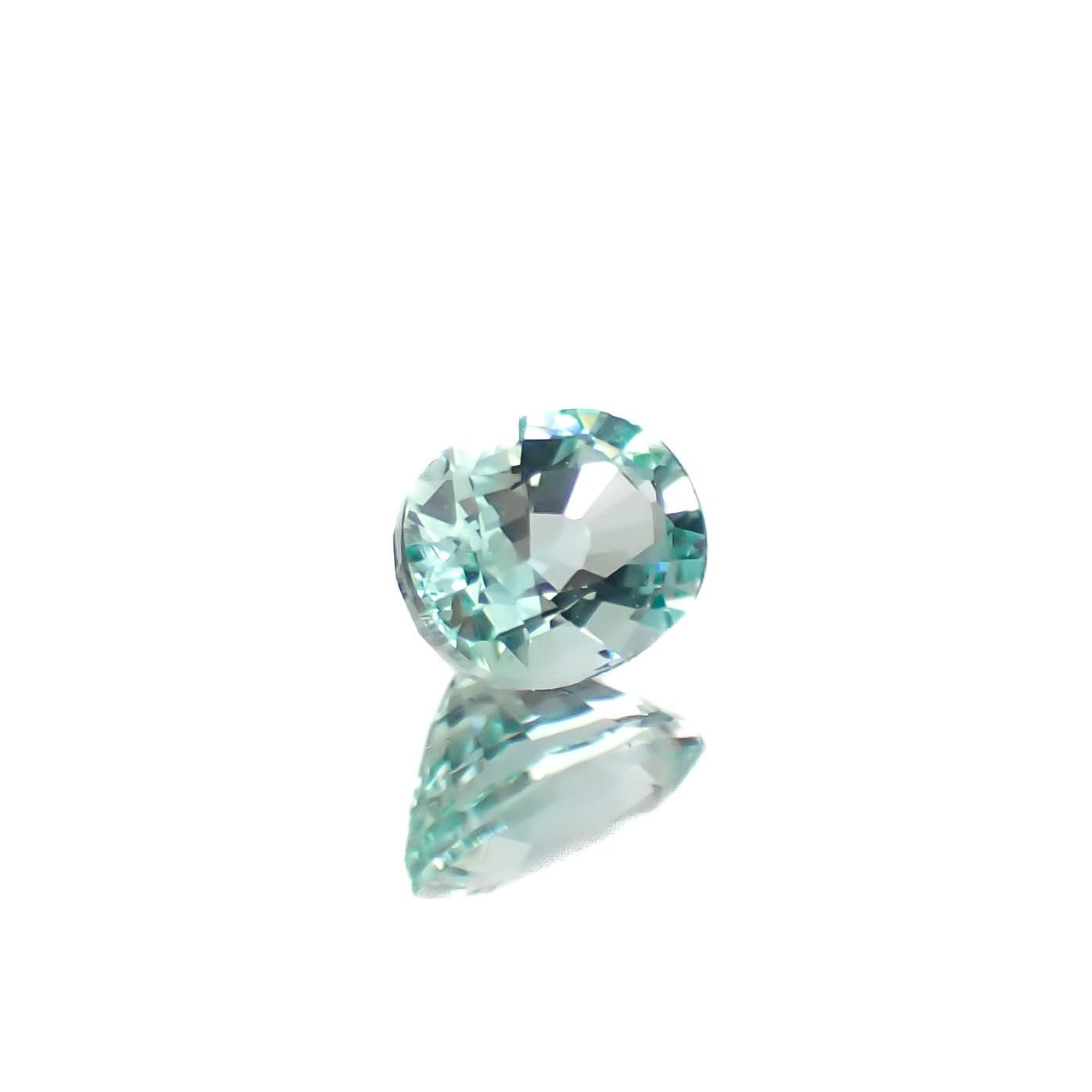 ミントベリル ナイジェリア産 0.31ct [250430200]4.9x3.7mm前後