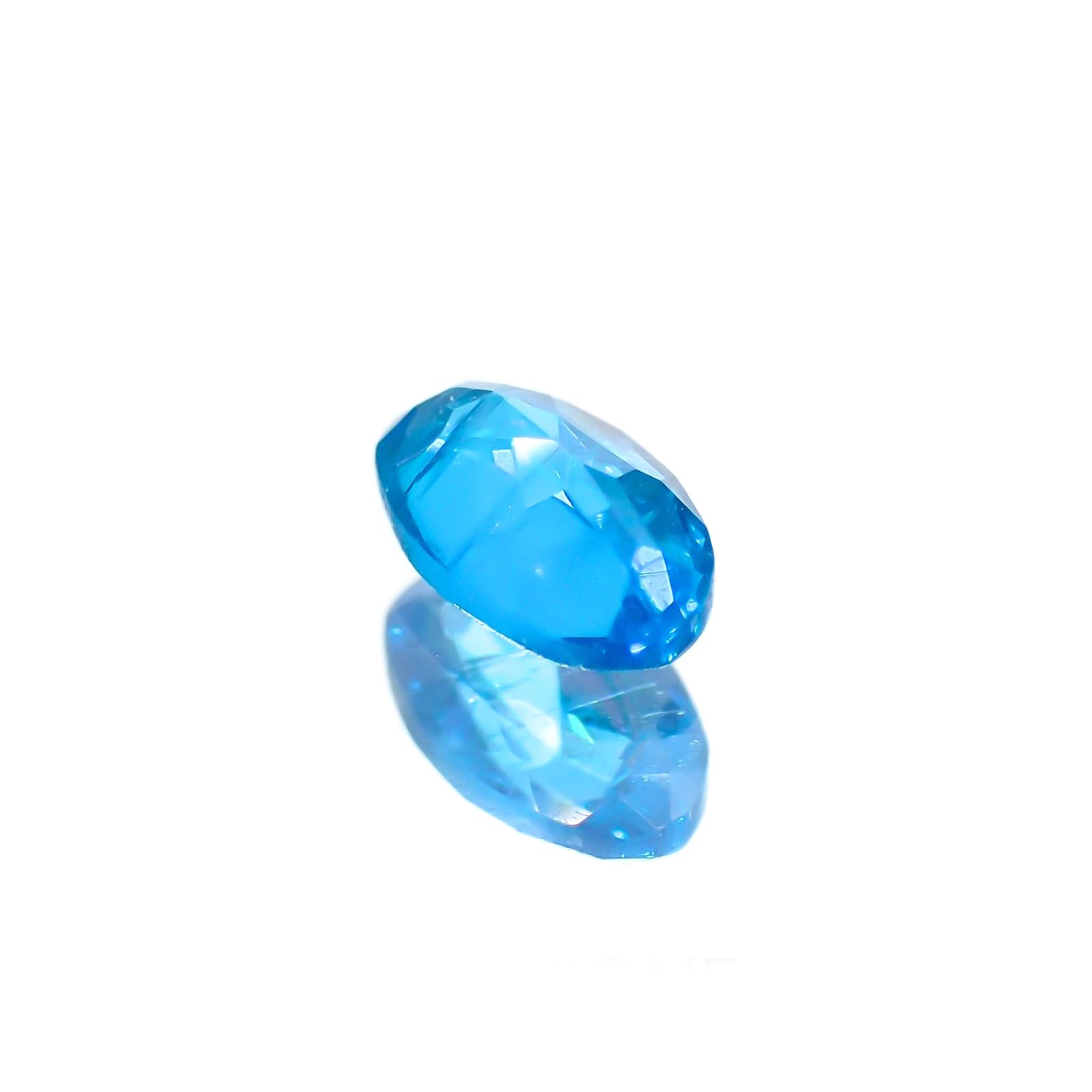 ネオンブルーアパタイト(宝石名アパタイト) ブラジル産 識別済 0.24ct / 5.1x2.9mm前後 [211012571]