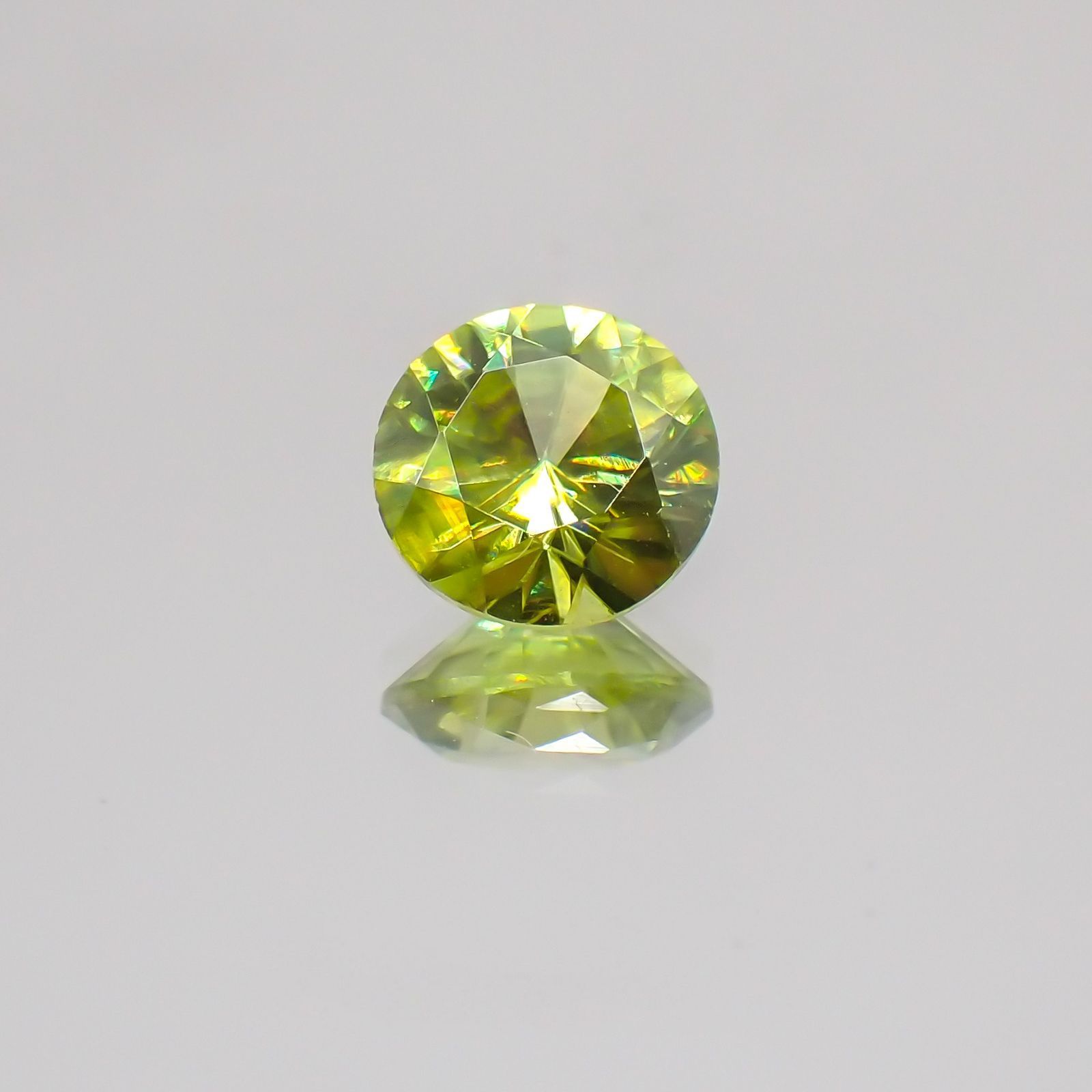 スフェーン(宝石名スフェーン)マダガスカル産 1.116ct ソ付(彩珠)[231224435]6.6x6.7mm前後
