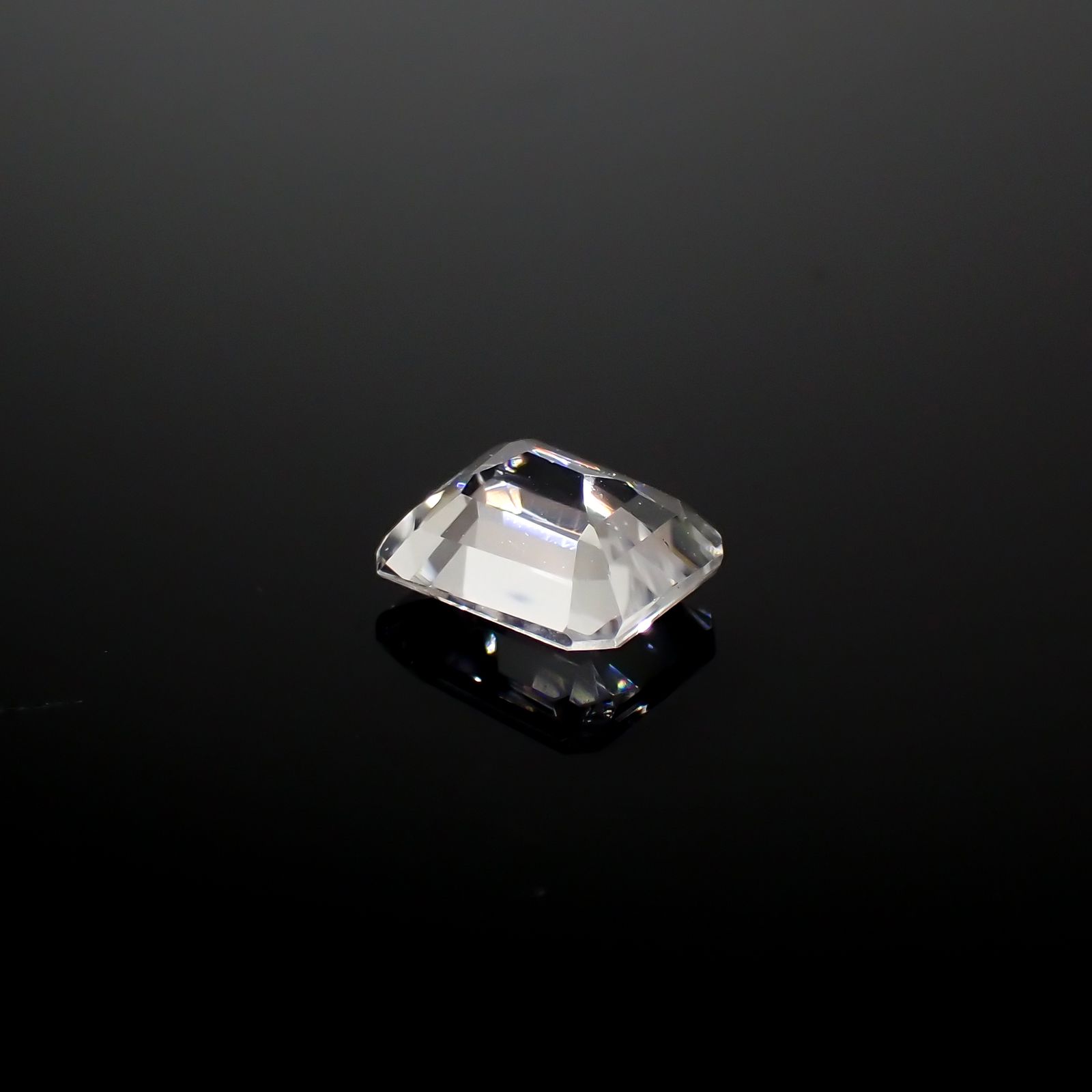 フェナカイト ブラジル産 0.97ct[240226274]6.3x5.5mm前後