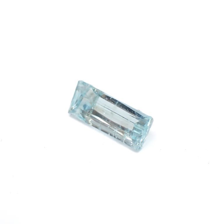 パライバトルマリン モザンビーク産 1.39ct[221018237]9.8x3.8mm前後