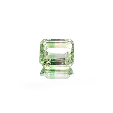 バイカラーツァボライト(宝石名グリーン グロッシュラー・ガーネット) タンザニア産 識別済 0.97ct / 5.9x4.8mm前後 [260711567]