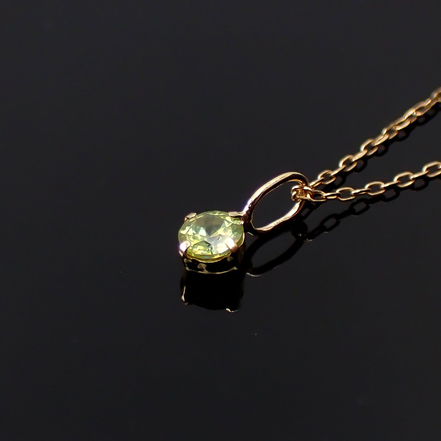 ◇K18 Petitデザイン限定品◇一粒石ジュエリー | スフェーン 3.5mm [チャーム/ペンダントトップ※チェーン別売り]