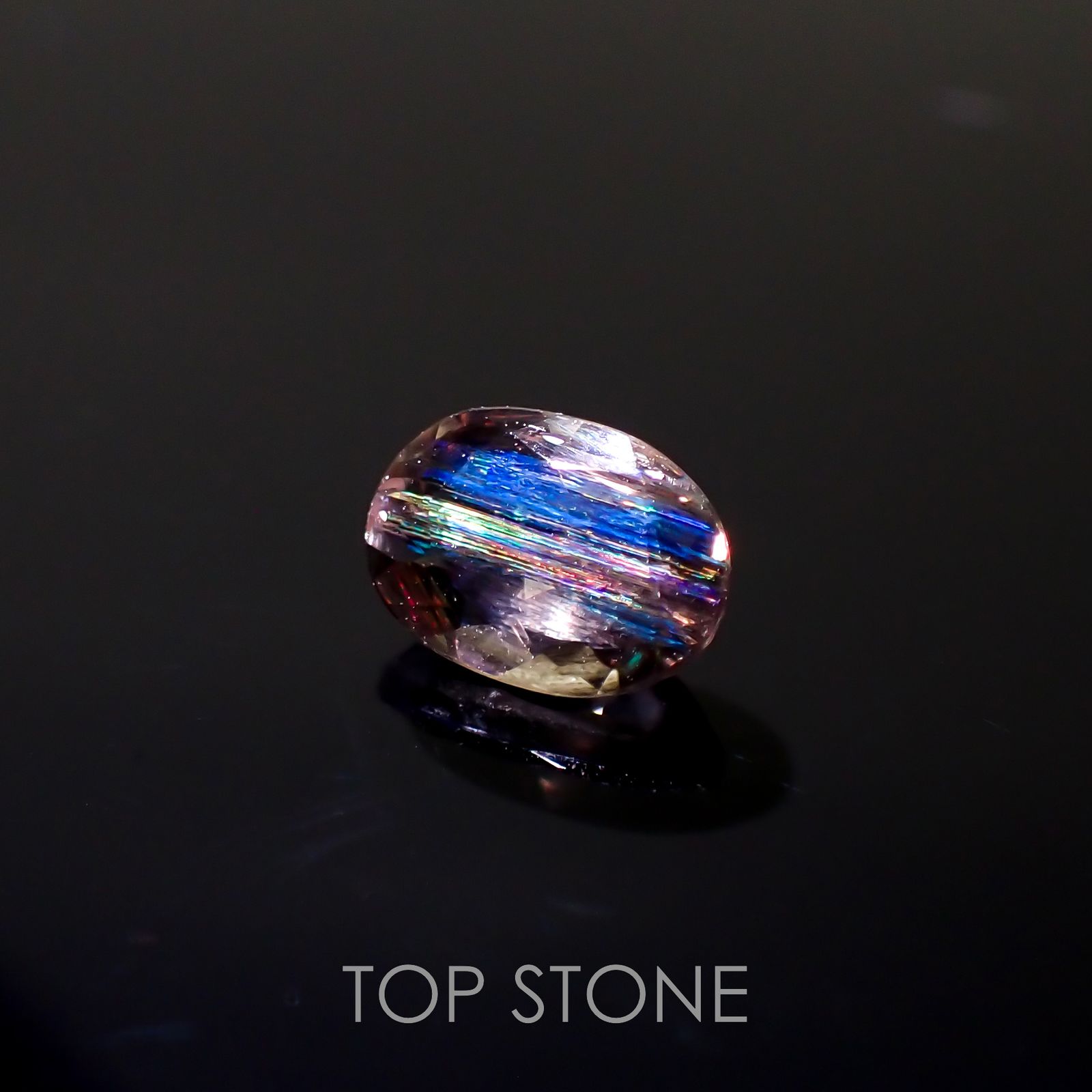 レインボースキャポライト ブラジル産 0.66ct[230220614]6.7x4.8mm前後