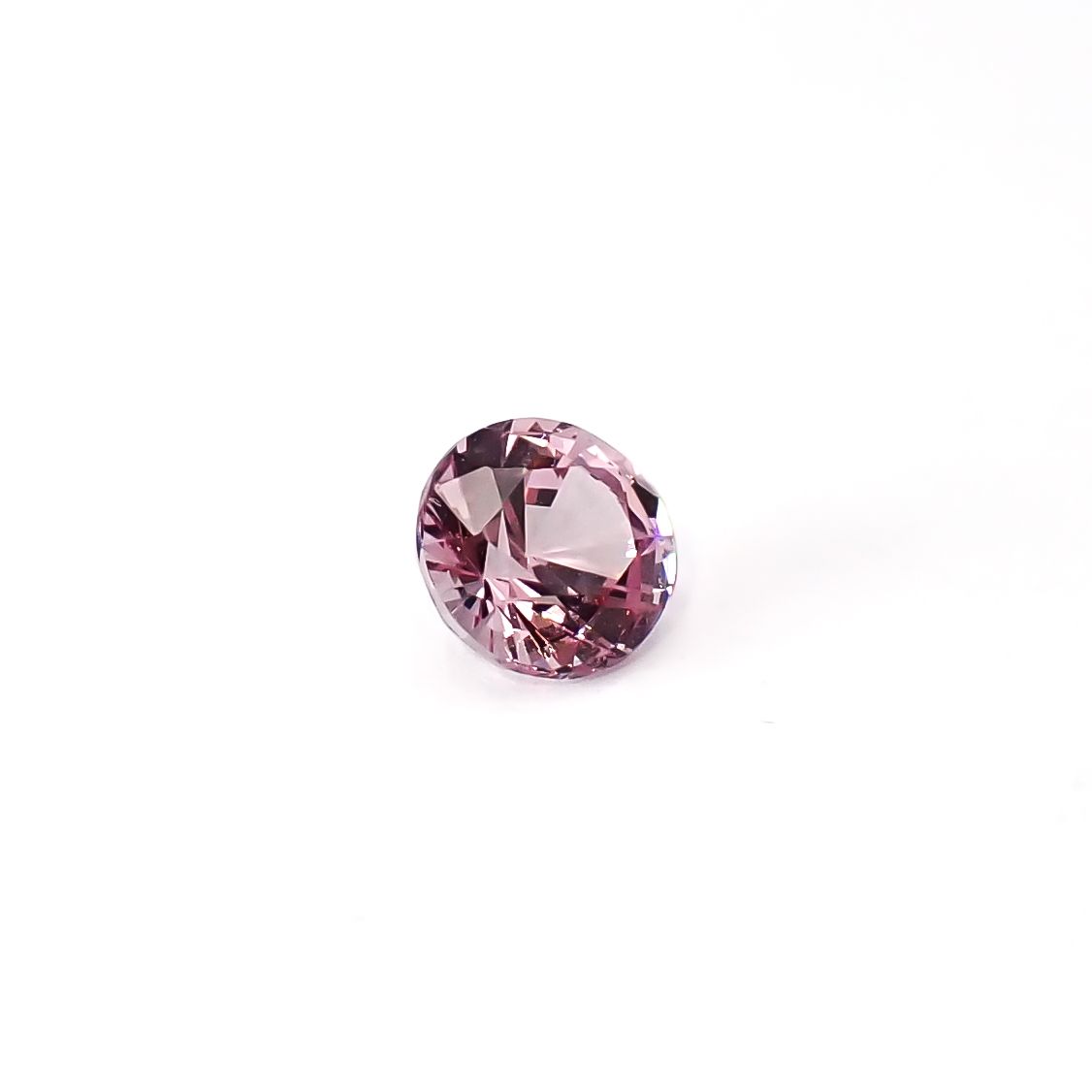 ドラゴンガーネット タンザニア産 0.60ct / 5x5mm前後 [260532239]