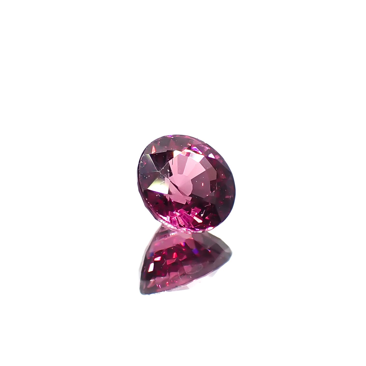 ロードライトガーネット(宝石名ガーネット)ブラジル産 1.17ct 識別済[240928701]6x6mm前後