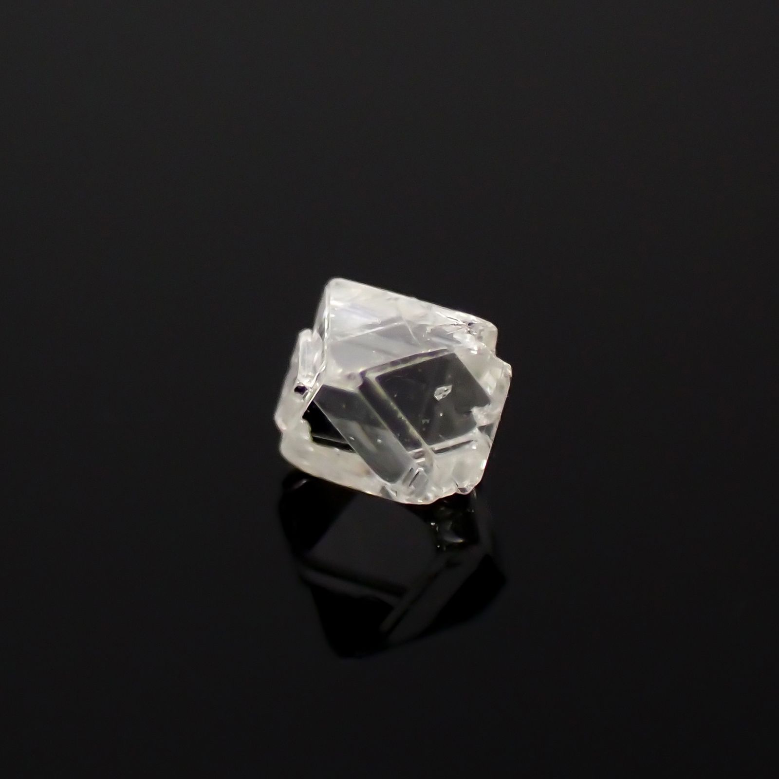 ソーヤブルダイヤモンド 原石 0.075ct[231023616]2.6x2.5mm前後