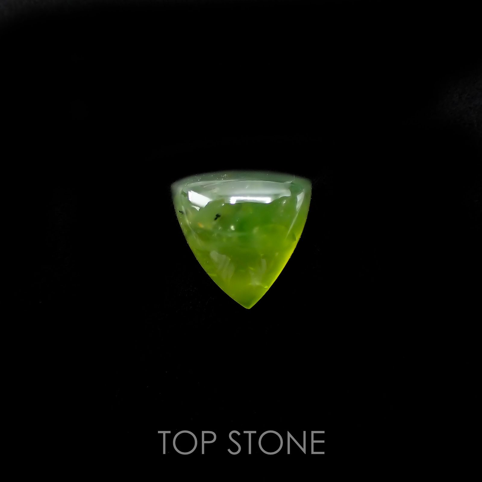 グリーンオパール ブラジル・アマゾン産 1.71ct[220917894]8.7x8.7mm前後