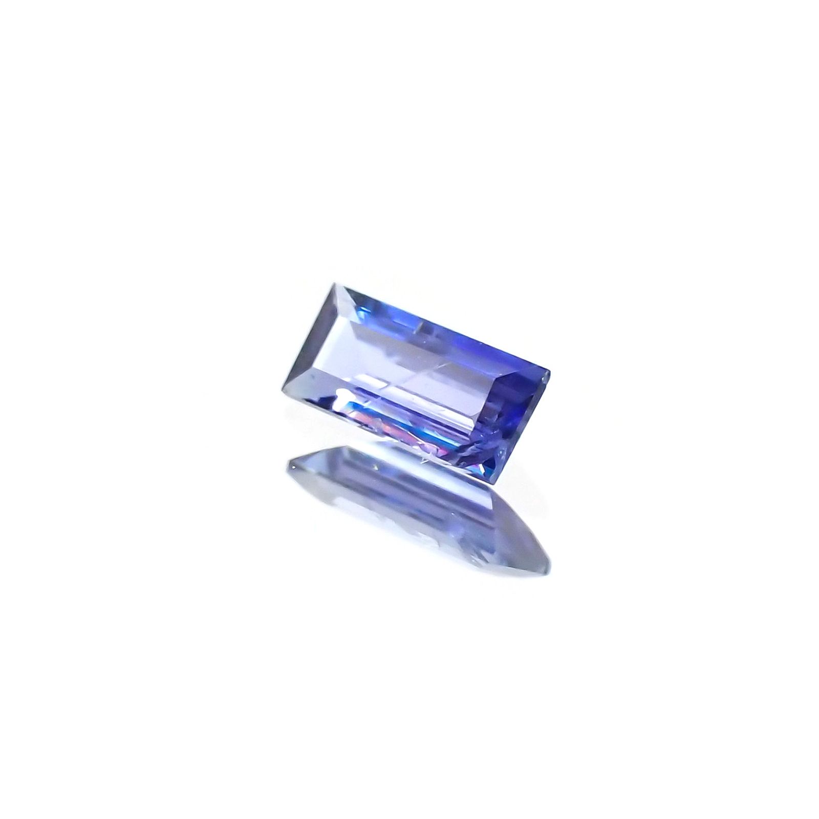 ベニトアイト(宝石名ベニトアイト) アメリカ・カリフォルニア産 0.099ct 識別済[20129265]3.9×1.9mm前後