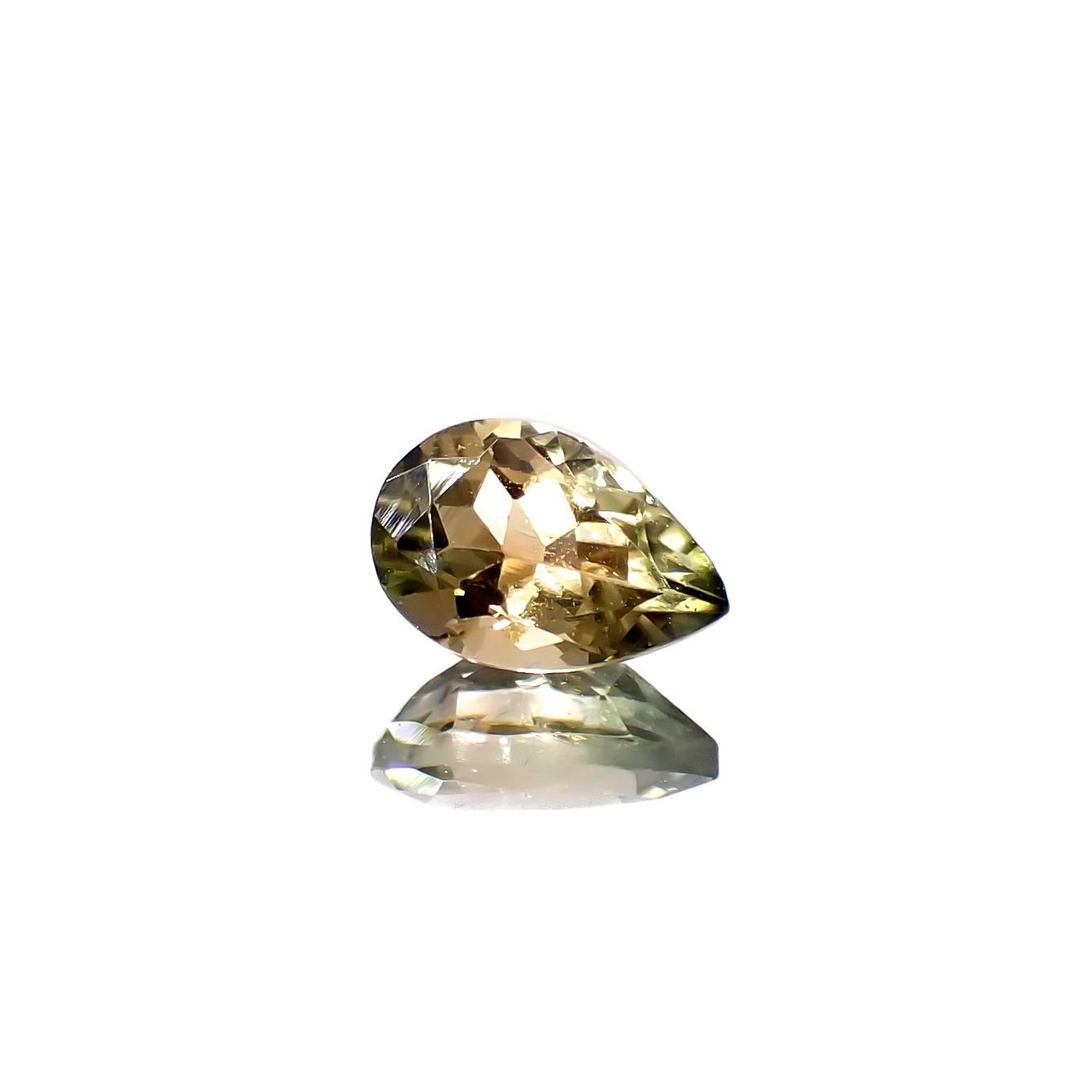 イエロートルマリン ブラジル産 0.47ct / 6.2x4.1mm前後 [260929024]