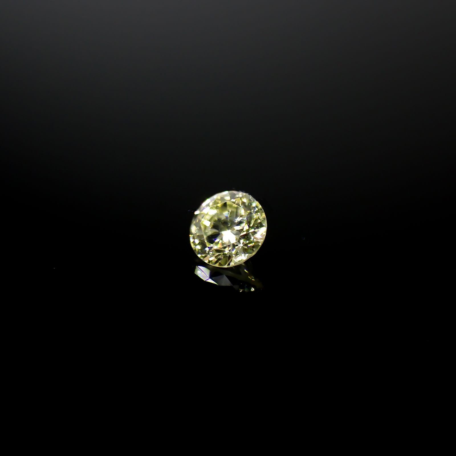 ライトイエローダイヤモンド TTLC/ I  0.10ct[240326876]2.9x2.9mm前後