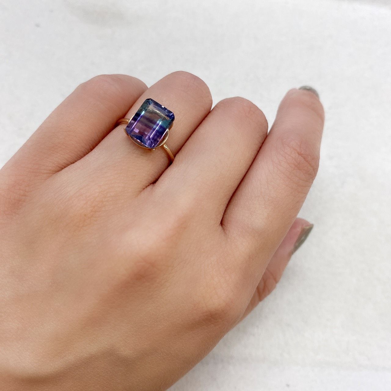 バイカラーフローライト ブラジル産 ルース 4.38ct[210913212]10.2×8.1mm前後