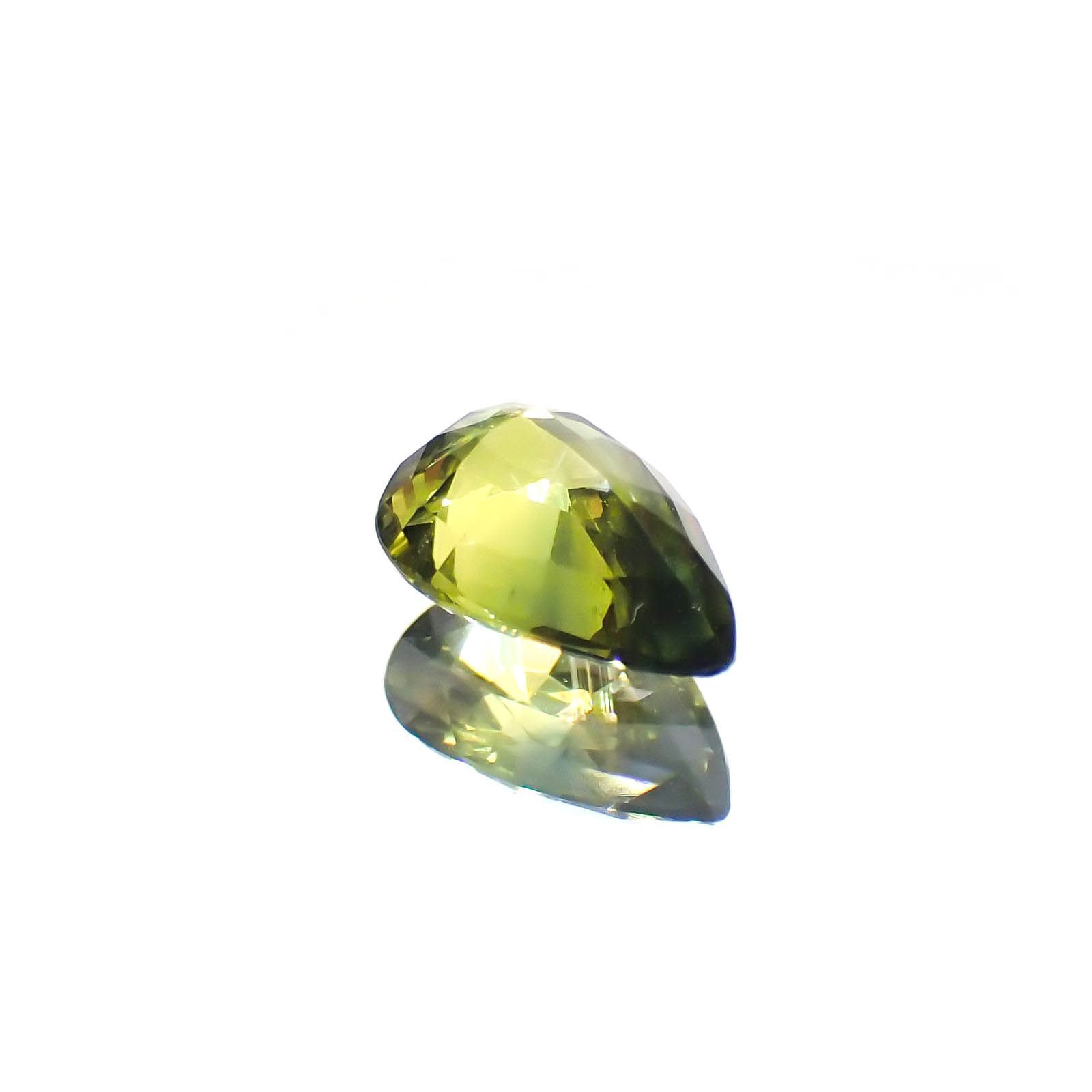バイカラーサファイア(宝石名サファイア)マダガスカル/オーストラリア産 0.46ct 識別済[250114843]6x4mm前後