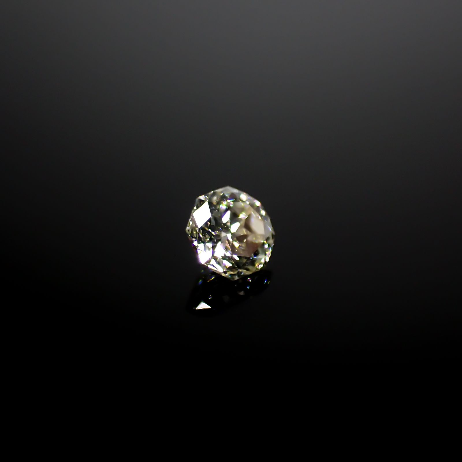 ◇オクタゴンカット◇ダイヤモンド 0.13ct[240427040]3x3mm前後