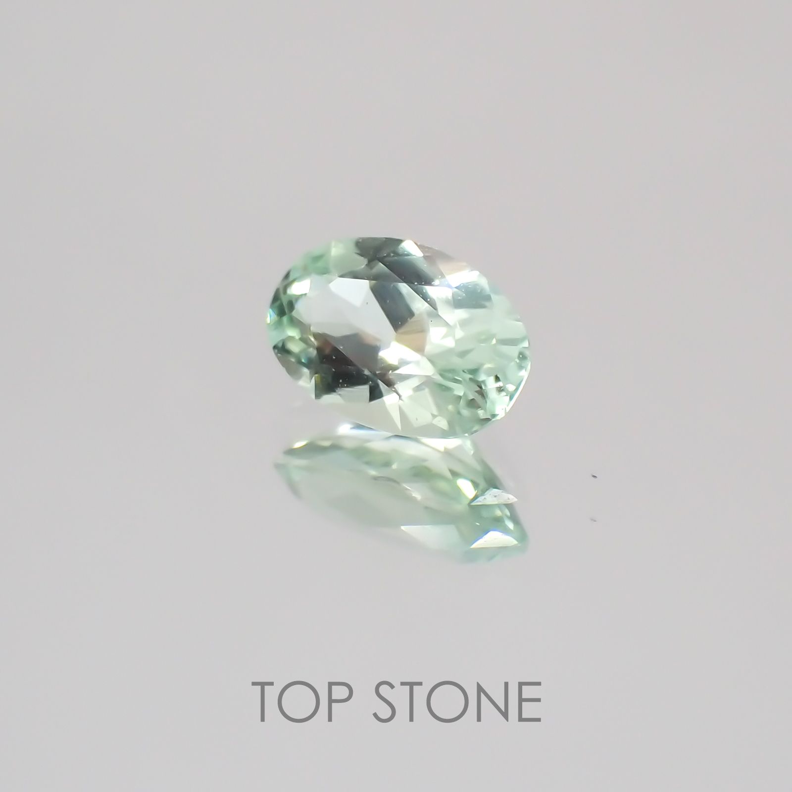 ミントコーネルピン タンザニア産 ルース 0.33ct[19111622]5.5×3.5mm前後