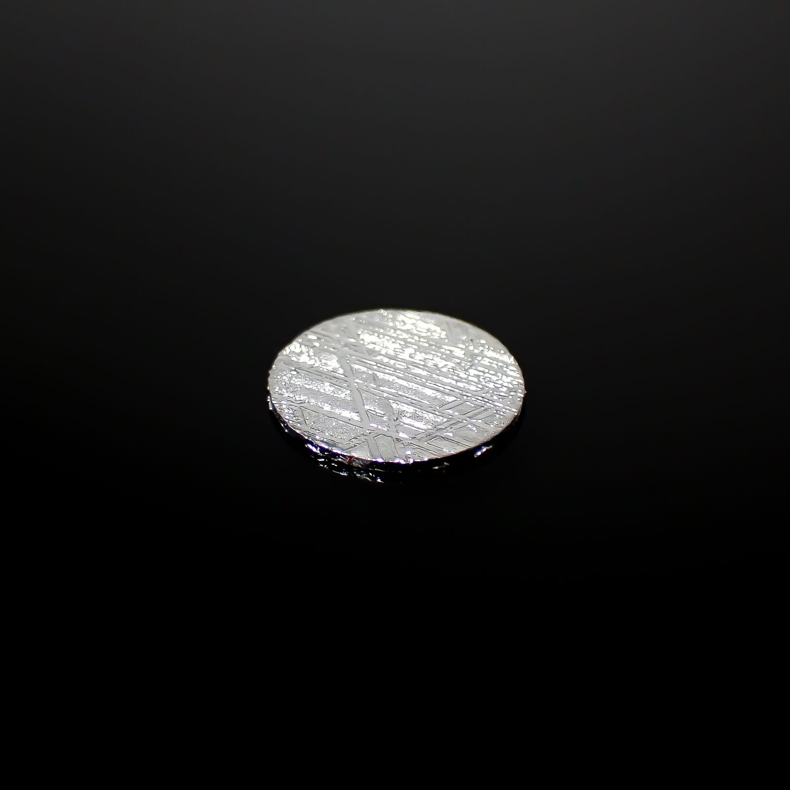 アルタイ隕石 発見地:中国 1.58ct[240125577]9.9x9.9mm前後