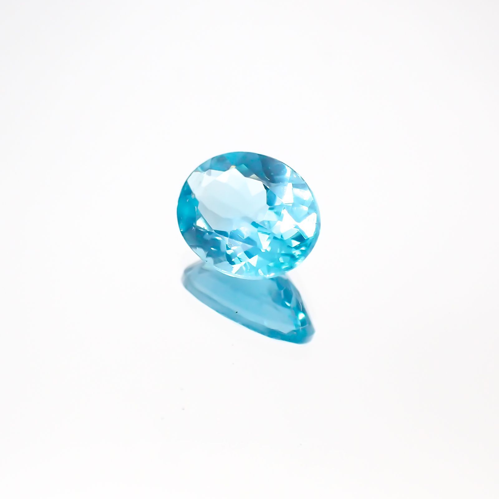 アパタイト(宝石名アパタイト)ブラジル産 1.16ct 識別済[230823191]7.9x6.1mm前後