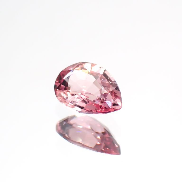 パパラチャサファイア(宝石名サファイア/別名パパラチャ・サファイア)スリランカ産 0.422ct DGL鑑付[230421625]5.89x4.08mm前後