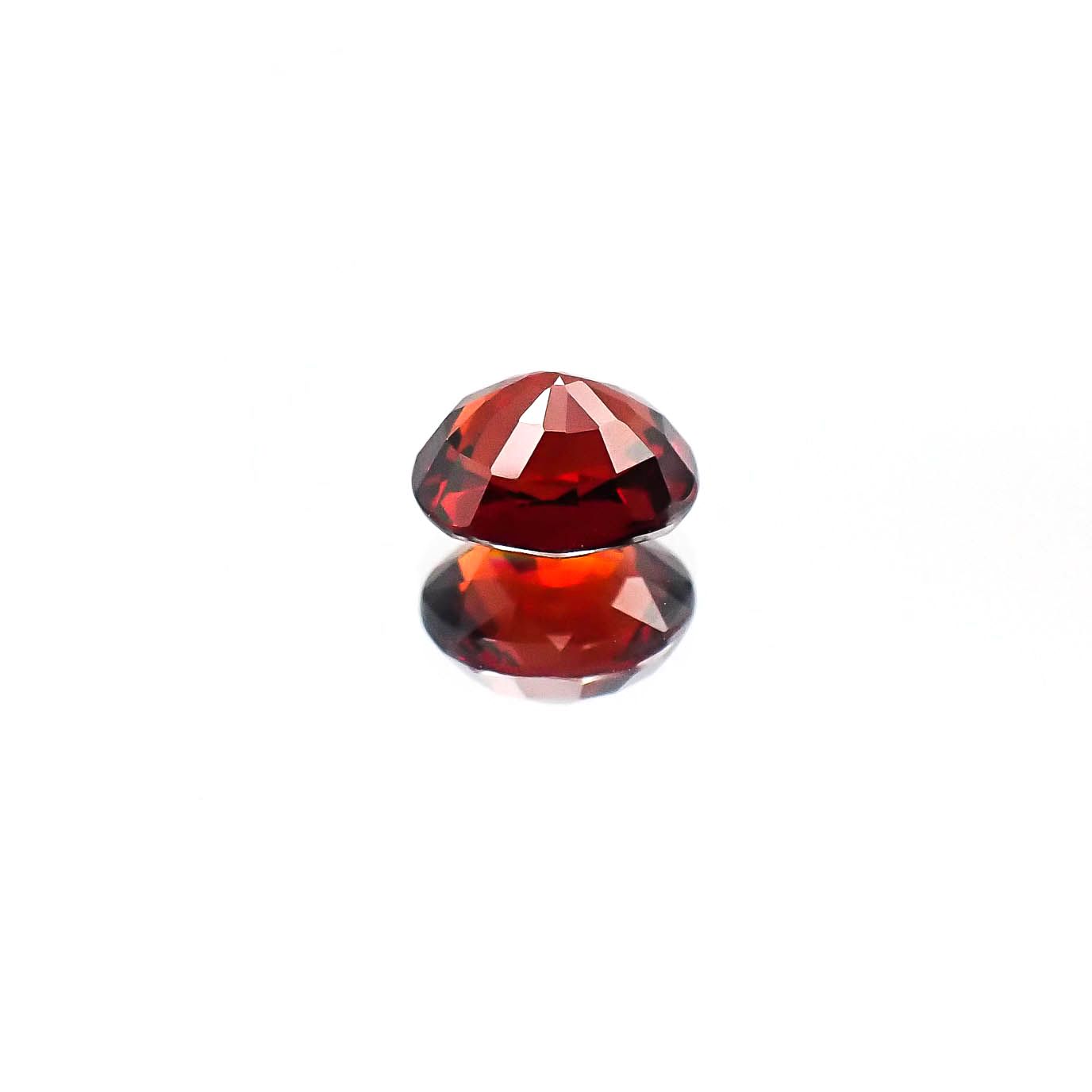 スペサルティンアルマンディンガーネット(宝石名スペサルティン アルマンディン・ガーネット)マダガスカル産 1.76ct 識別済[231023853]7.1x6.1mm前後