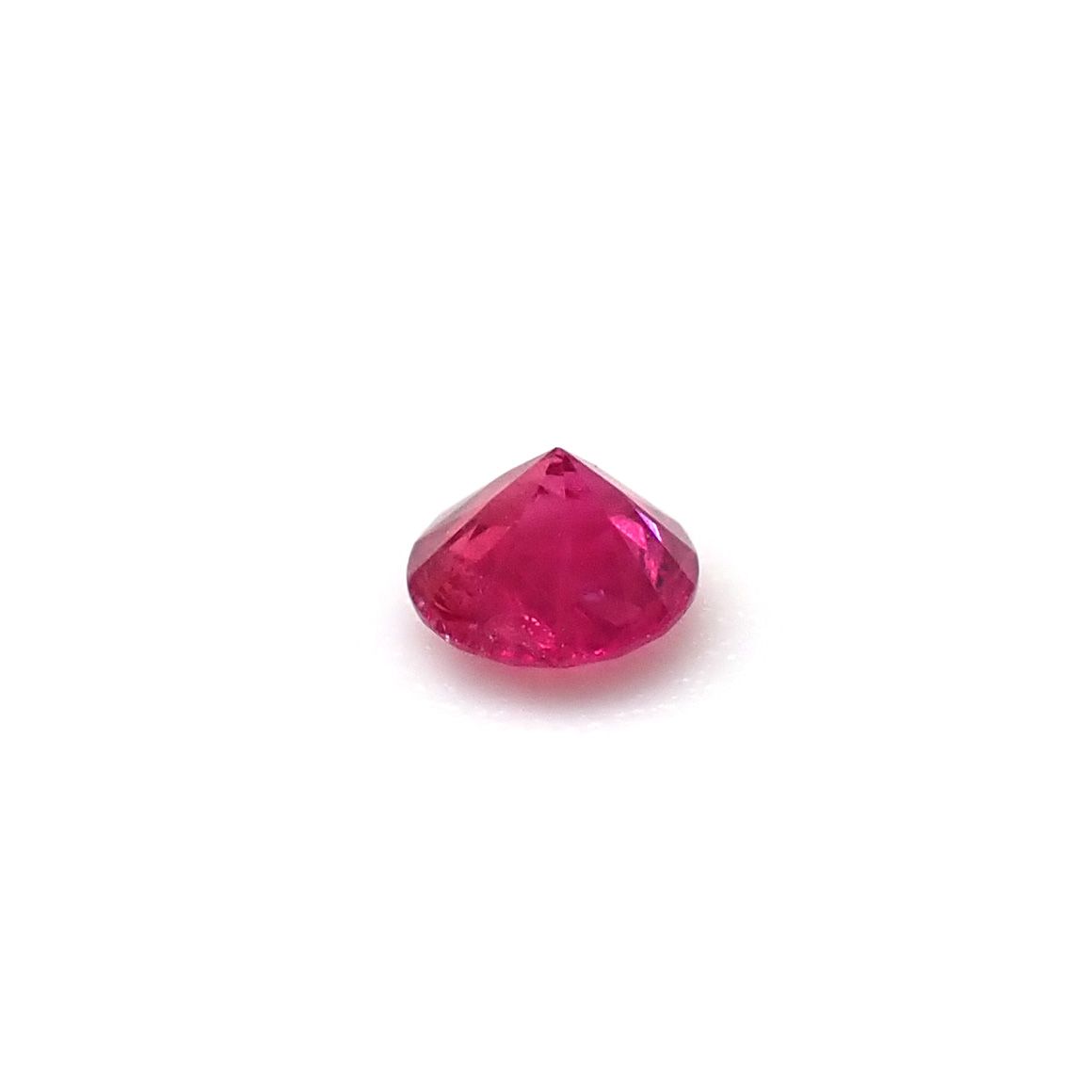 ルビー グリーンランド産 0.13ct / 3x3mm前後 [261033230]