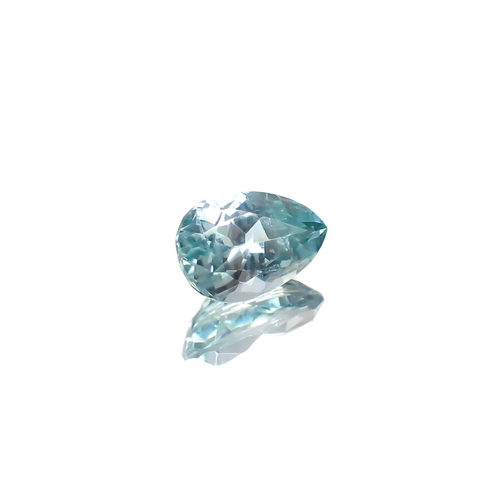 シーフォームカイヤナイト(宝石名カイヤナイト)タンザニア産 1.91ct 識別済[220616278]9.1x6.2mm前後