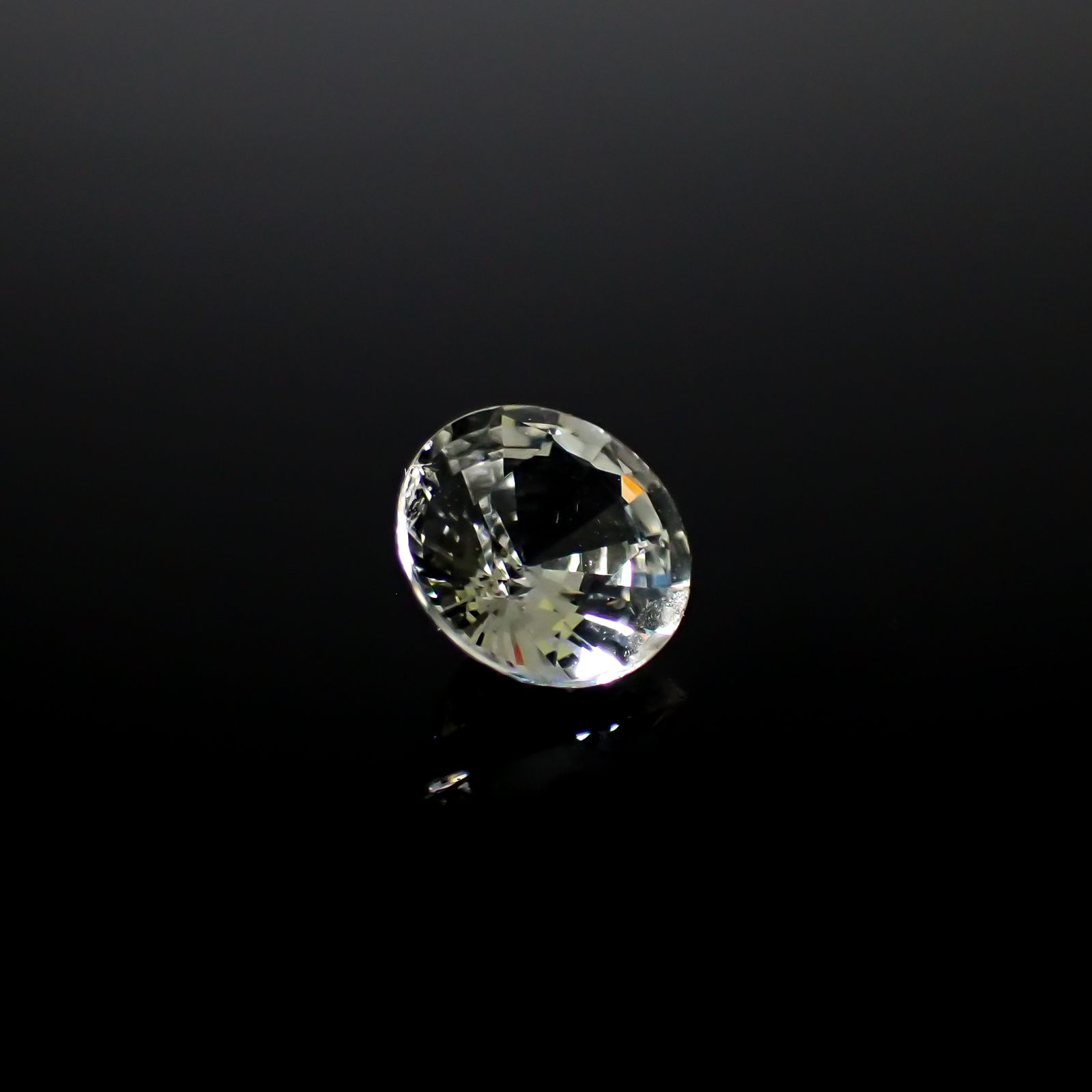 リューコガーネット ビルマ産 0.93ct [241229672]6.1x6.1mm前後