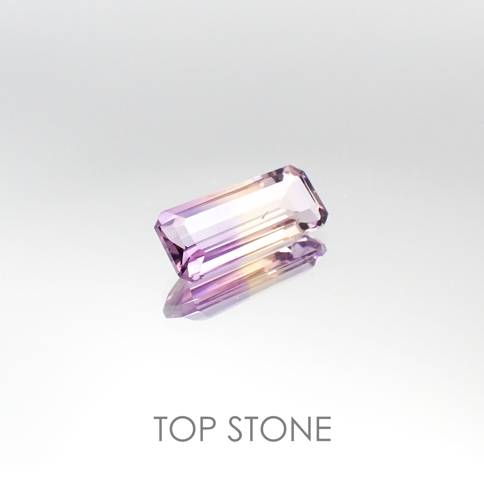 アメトリン(宝石名バイカラー・クォーツ/別名アメトリン) ボリビア産 1.79ct 識別済[20095353]12.2×5.1mm前後
