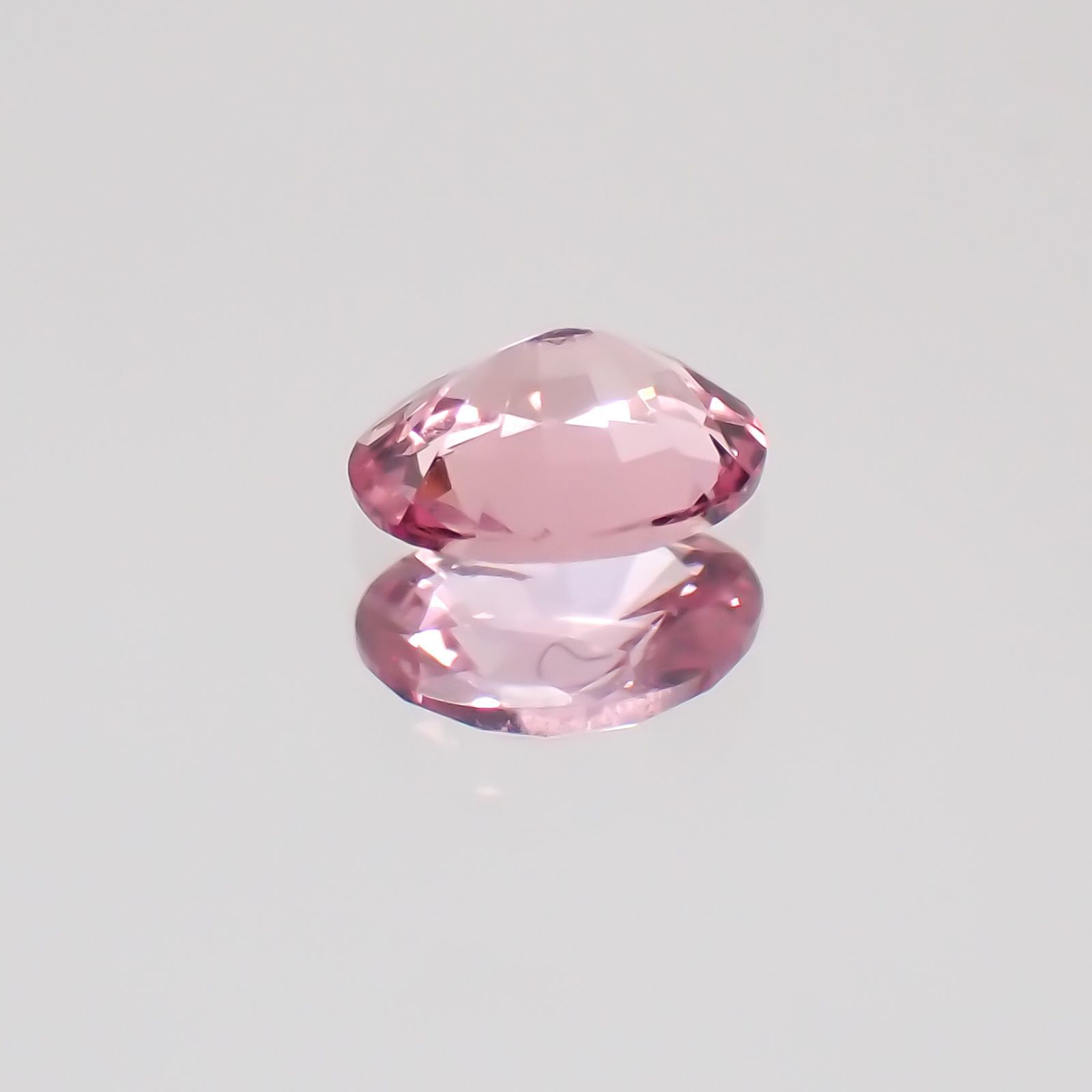 パパラチャサファイア   スリランカ産 0.174ct DGL鑑付[21019425]3.9×3mm前後