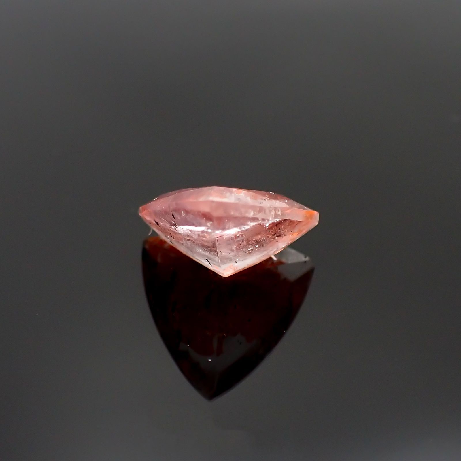 オーロラクォーツ ブラジル・ミナスジェライス産 7.99ct[220114370]15.2x15.8mm前後