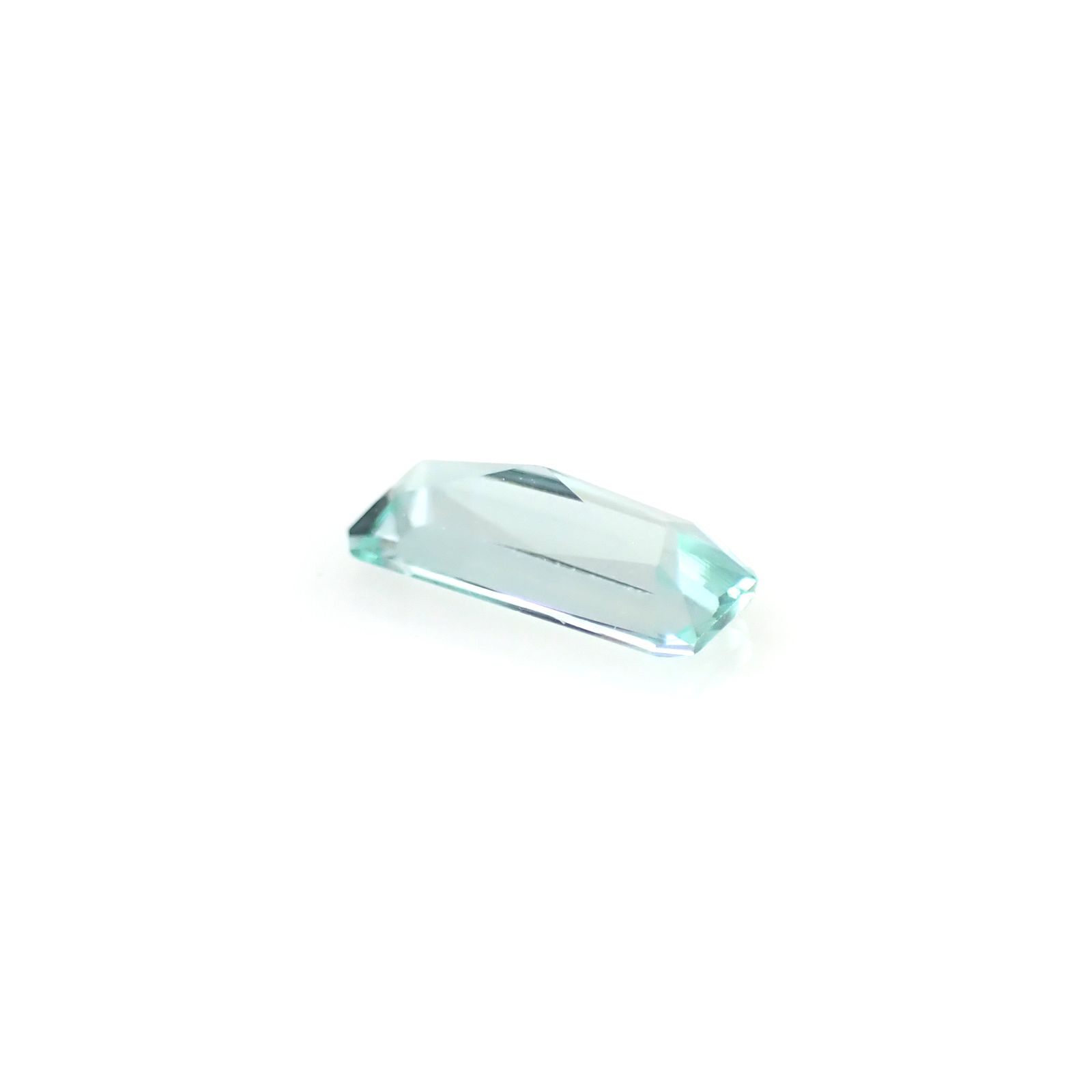 ミントベリル ナイジェリア産 0.44ct [250430206]7.6x3.3mm前後