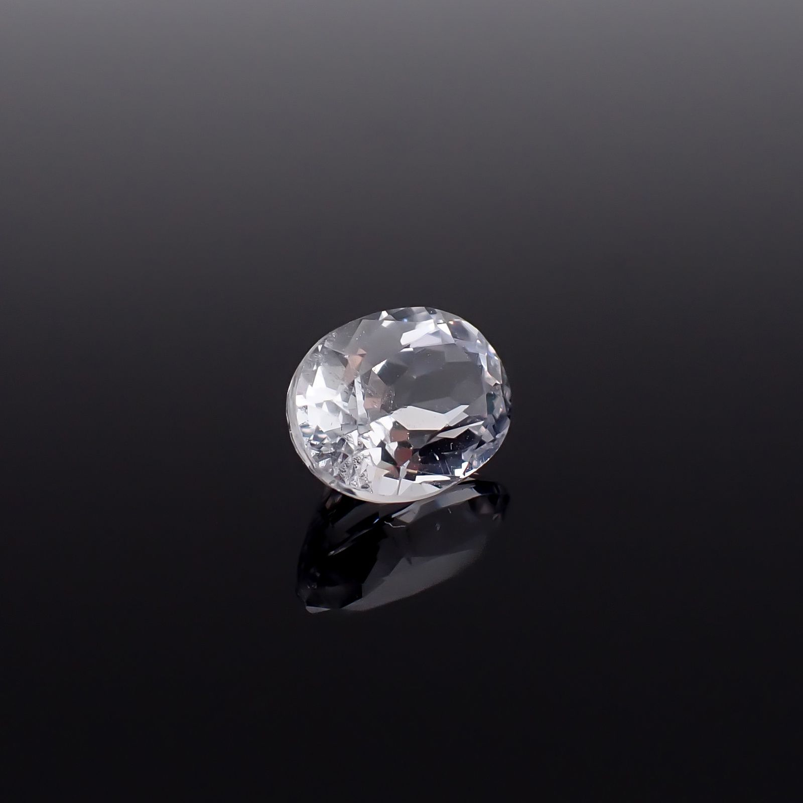 シルバーアパタイト フルオレッセンス アフリカ産 識別済 1.94ct / 8.8x6.6mm前後 [260632509]