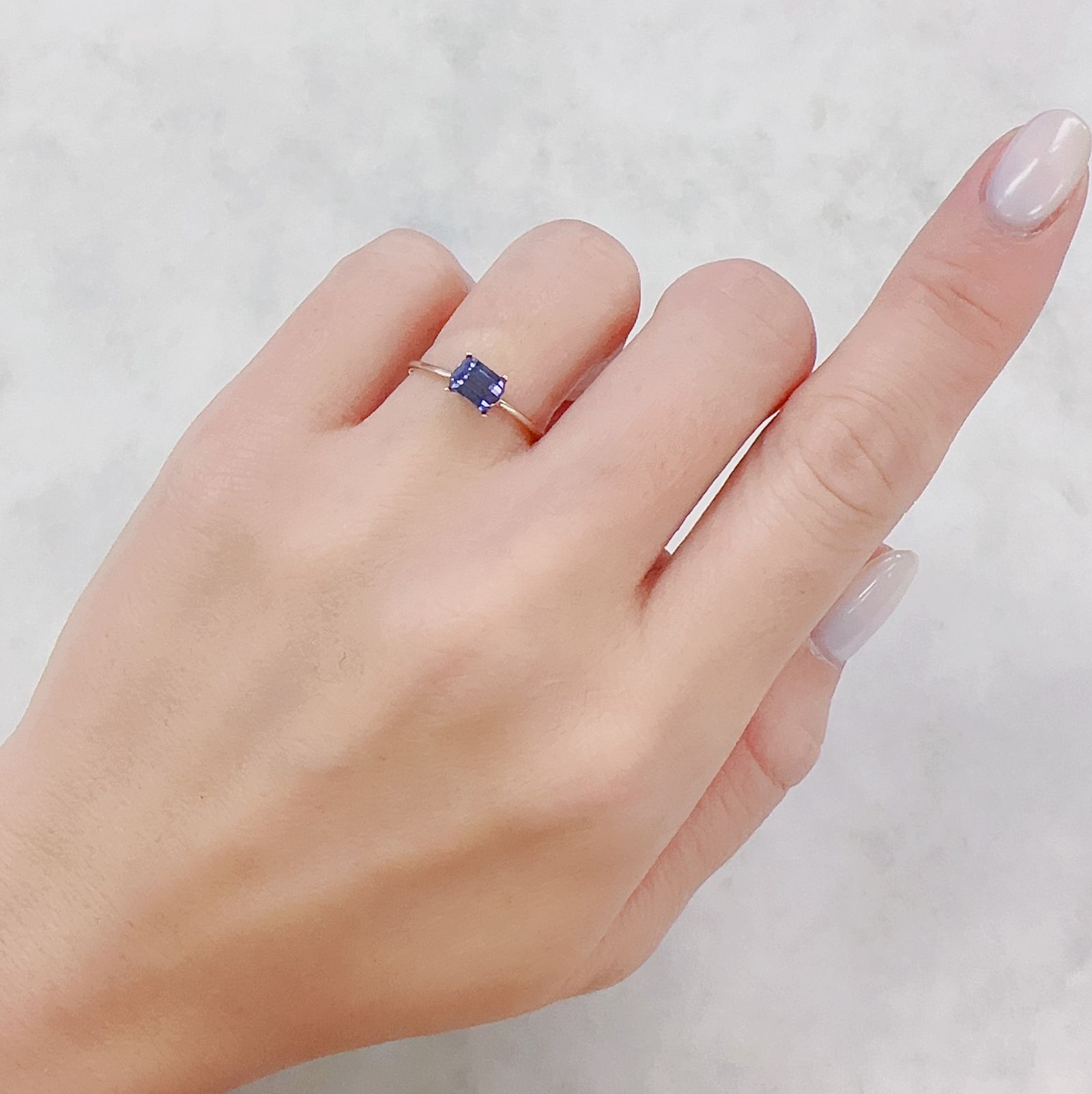 バイカラースピネル タンザニア/マダガスカル産 0.82ct[230722681]5.6x4.1mm前後