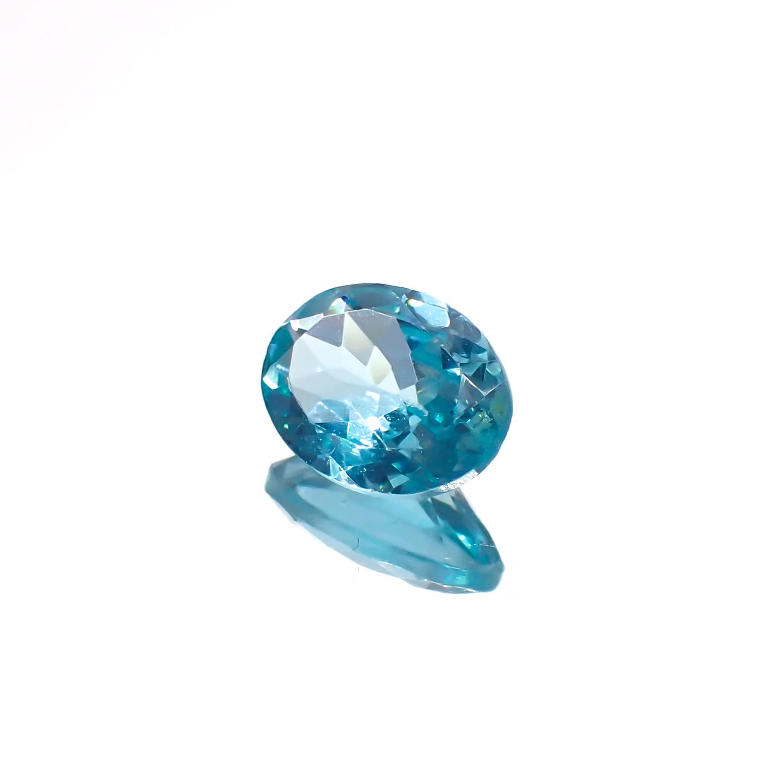 アパタイト(宝石名アパタイト)ブラジル産 1.28ct 識別済[230321342]8x6.1mm前後