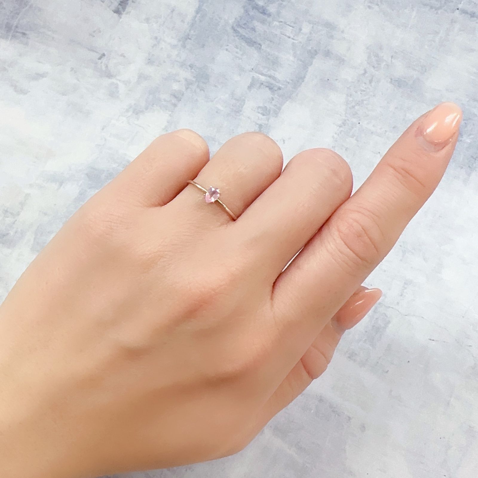 シルキーピンクスピネル(宝石名ピンク・スピネル)タンザニア産 0.26ct 識別済[230120248]4.8x3.4mm前後