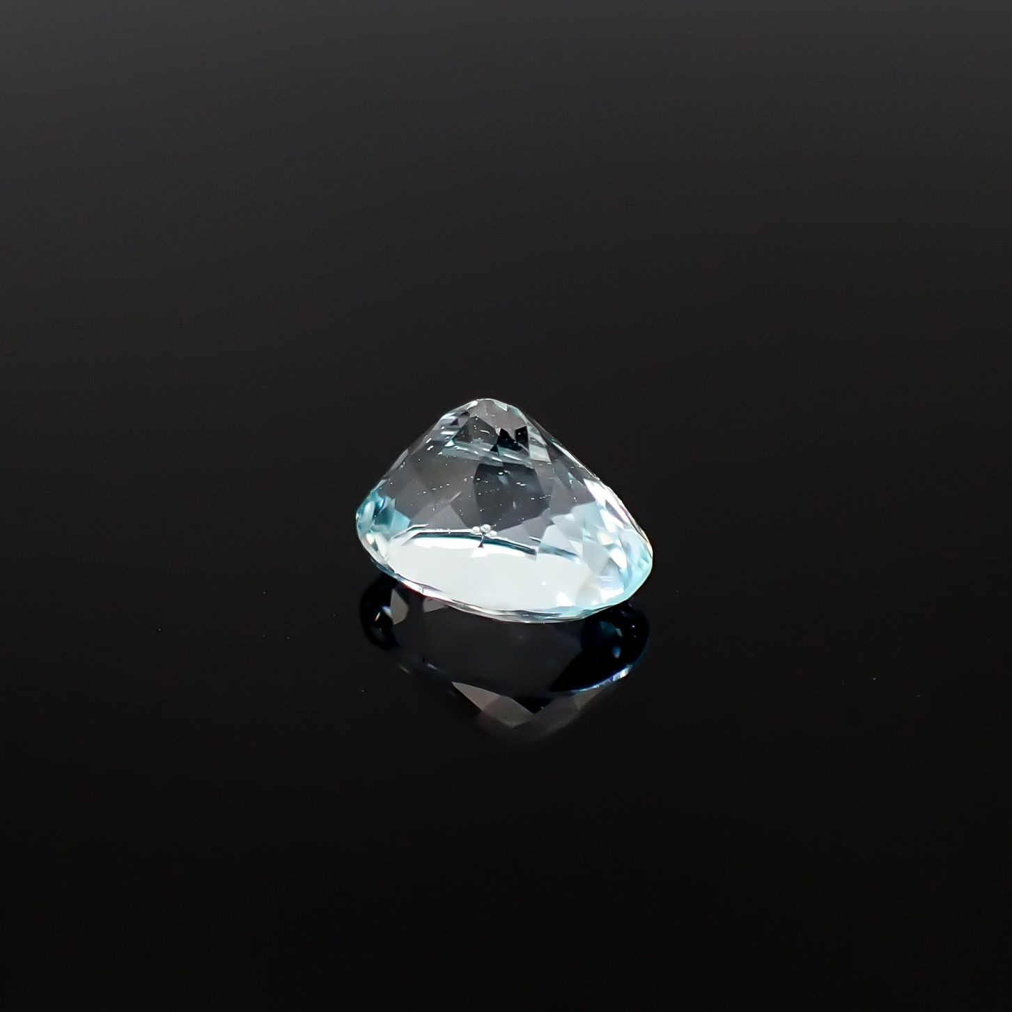 モンテブラサイト(宝石名モンテブラサイト)マダガスカル産 1.49ct 識別済[241229661]7.9x6mm前後