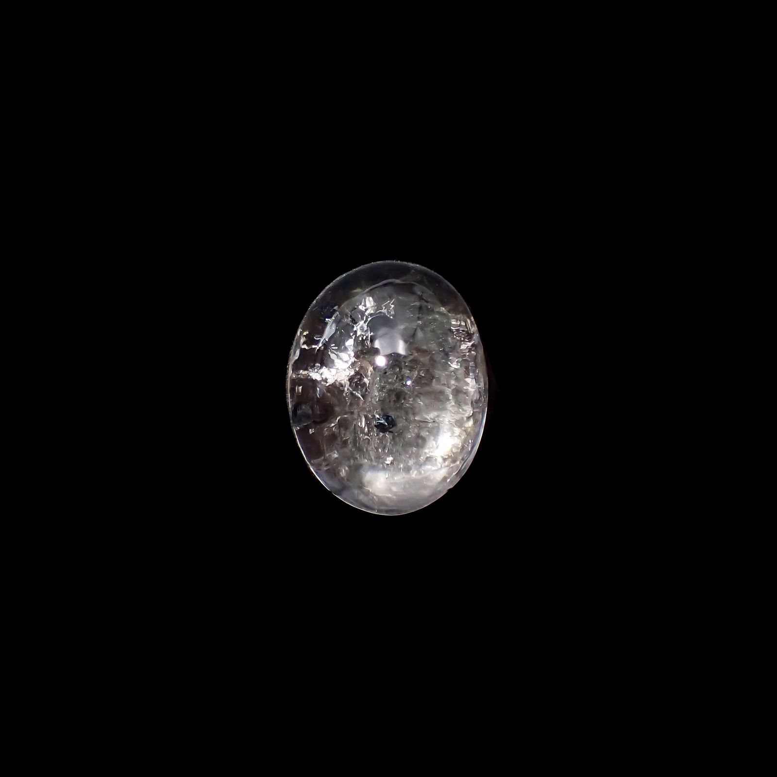 ヘマタイトインクォーツ 中国産 9.52ct[231023758]14.7x11.5mm前後