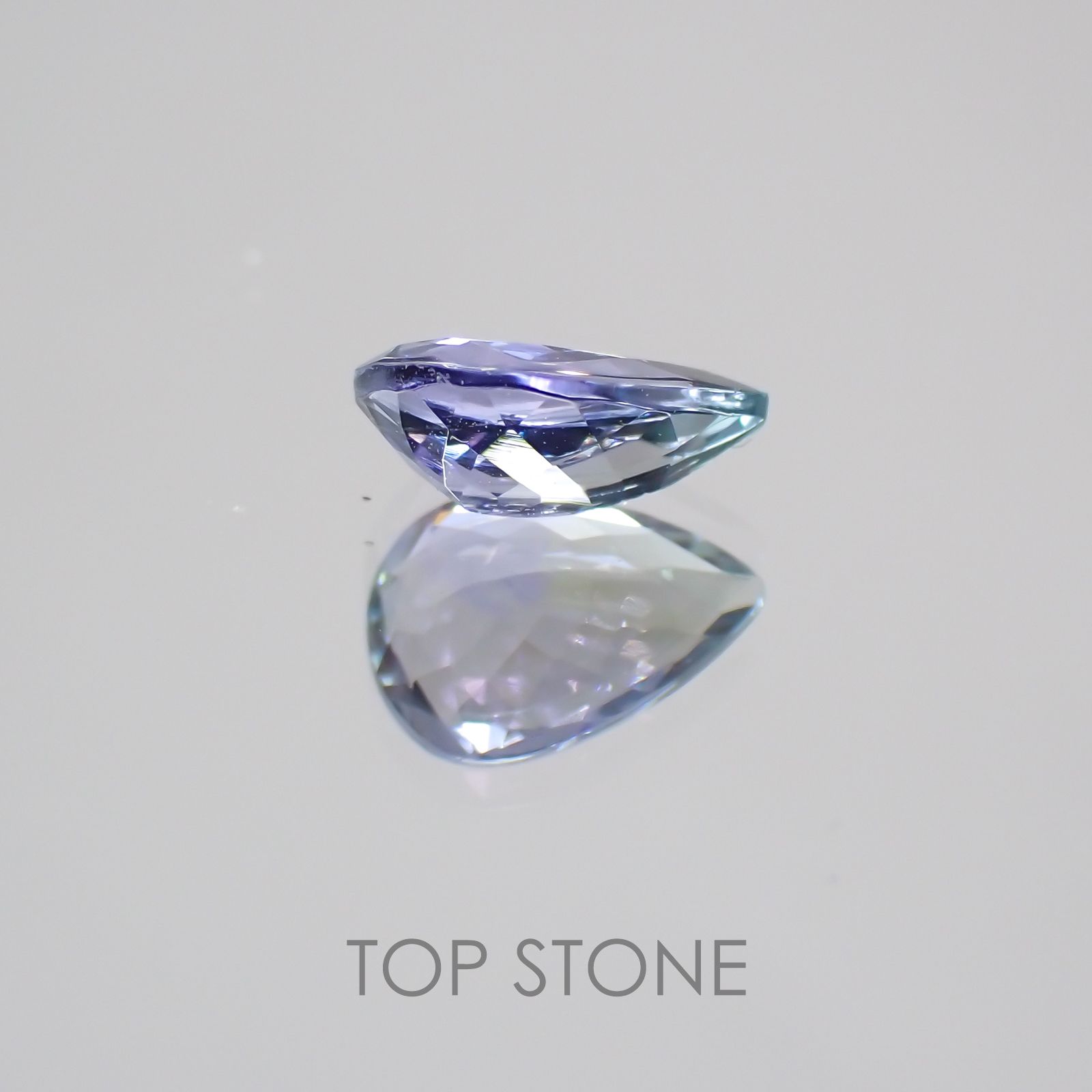 パーティーカラータンザナイト タンザニア産 ルース 0.68ct[210310097]7.2×5mm前後