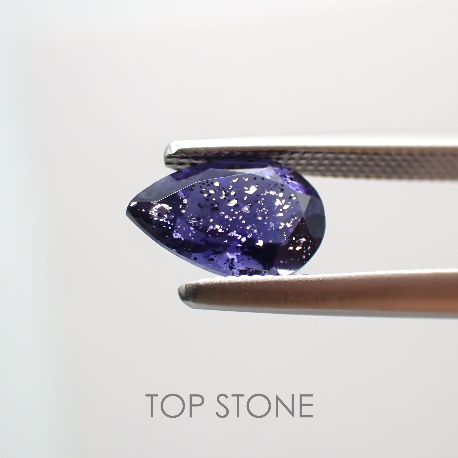 アイオライトサンストーン ブラジル・インド産 ルース 0.75ct[210310437]7.9×5.1mm前後