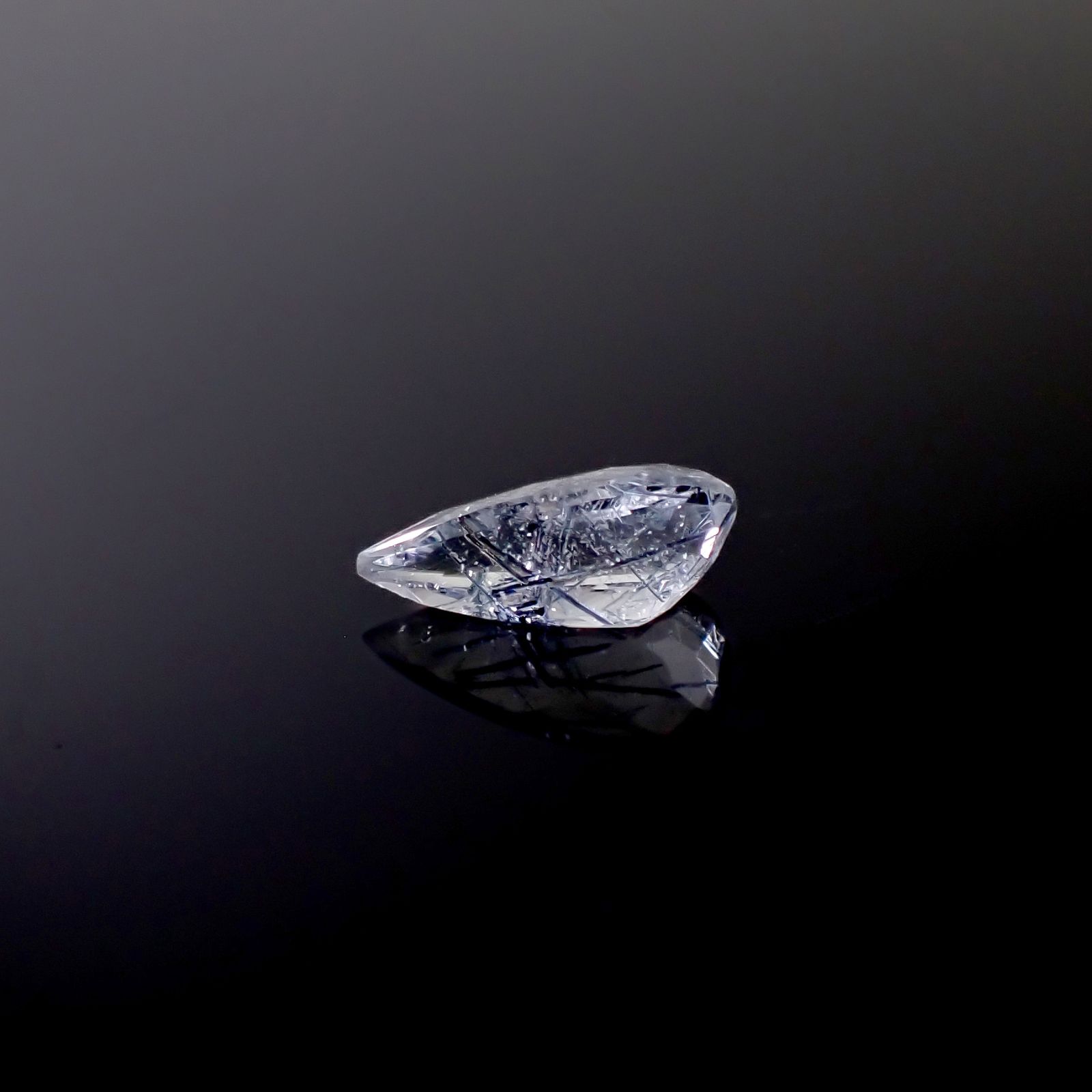 インディゴライトインクォーツ ブラジル産 1.43ct [241229604]11.4x5.7mm前後