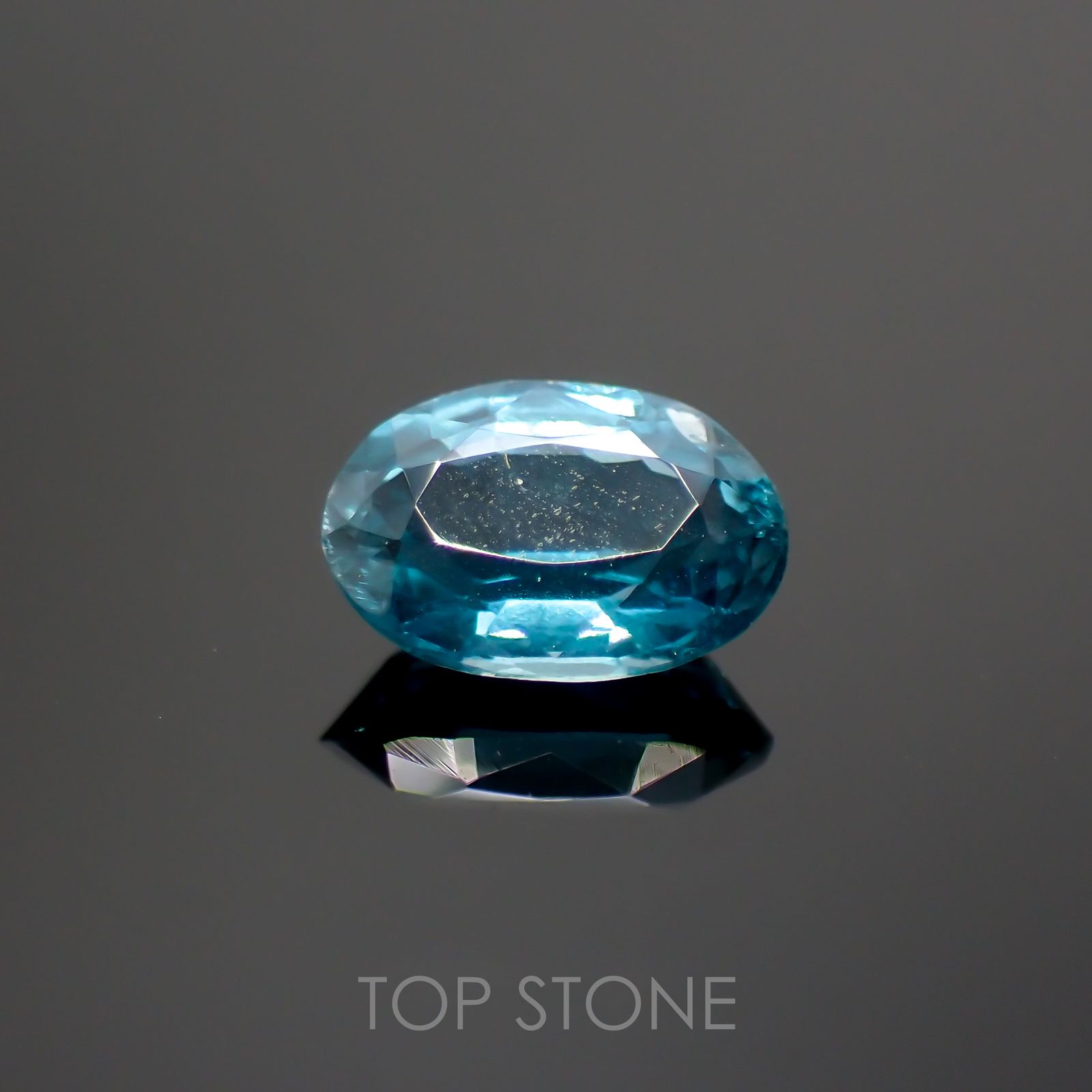 オーシャンブルーカイヤナイト(宝石名カイヤナイト) インド・オリッサ州産 0.58ct 識別済[210812361]5.9×4.2mm前後