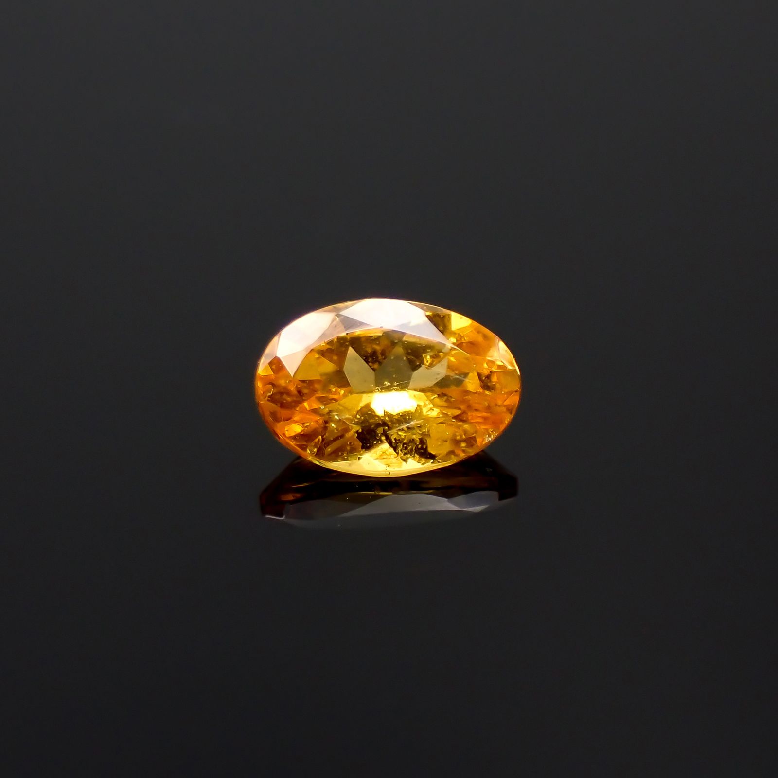 スペサルティンガーネット ナイジェリア産 0.52ct[230923386]6x4mm前後