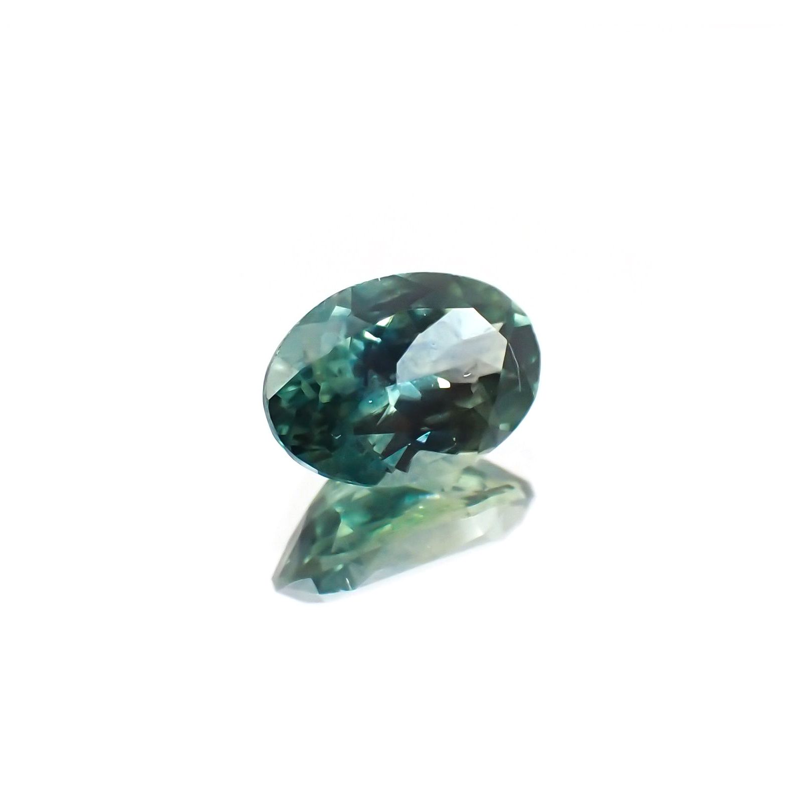 モンタナサファイア(宝石名サファイア) アメリカ・モンタナ州産 0.72ct 識別済[25129304]6.5×4.5mm前後
