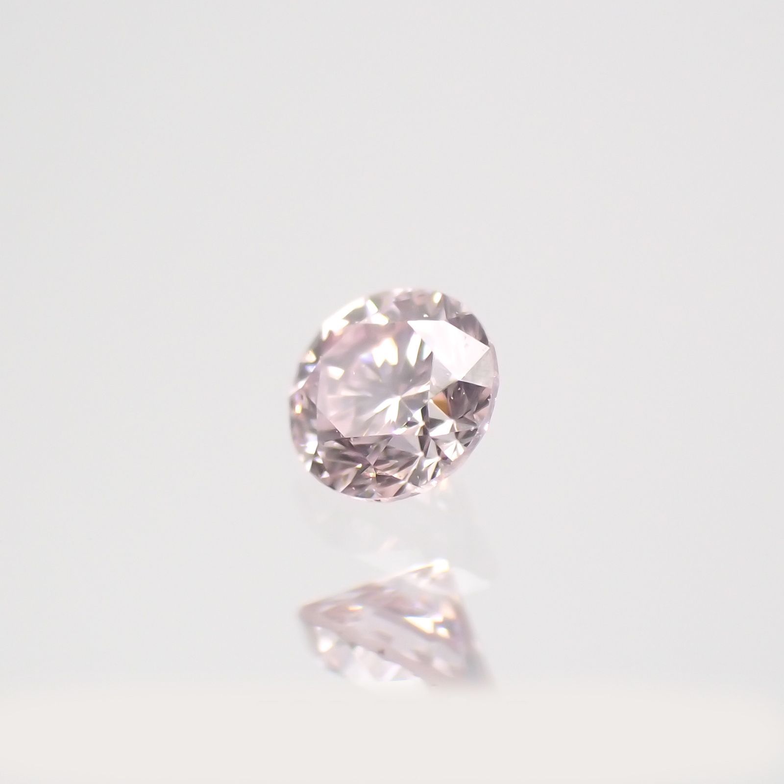 ピンクダイヤモンド(宝石名ダイヤモンド) SI-1 / LIGHT PINK 0.046ct ソ付(CGL)[210812233]2.1×2.2mm前後