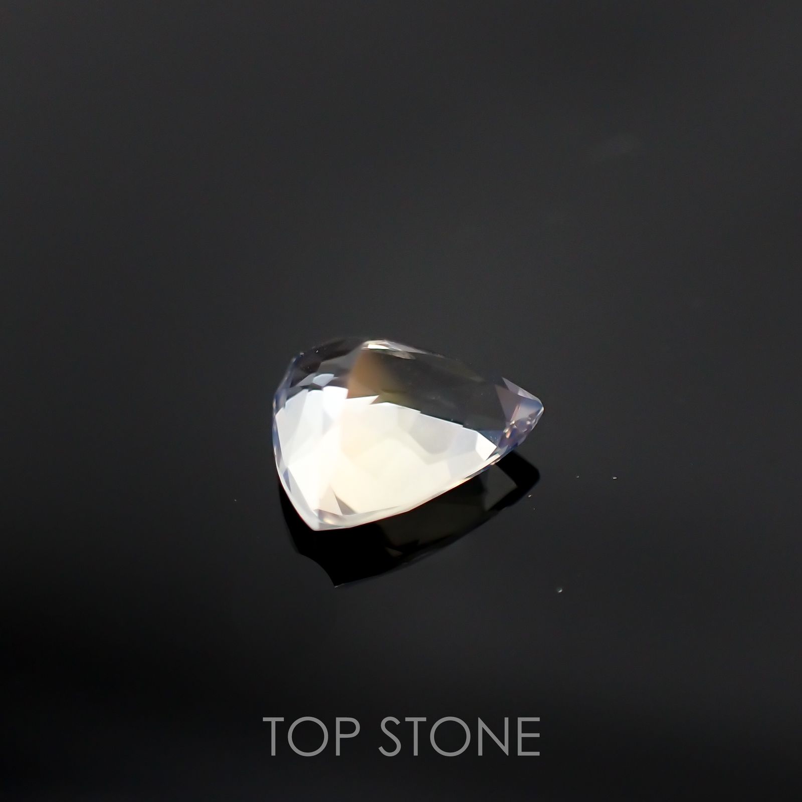レインボームーンストーン(アンデシンラブラドライト) マダガスカル産 ルース 1.28ct[210611261]7.2×8.1mm前後