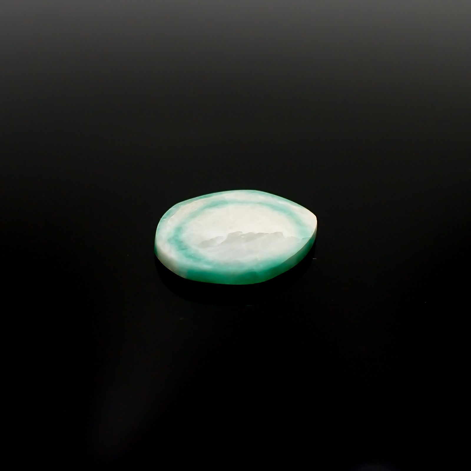 メロンベリル(宝石名ベリル)ブラジル産 10.28ct 識別済[230421722]21.5x18.9mm前後