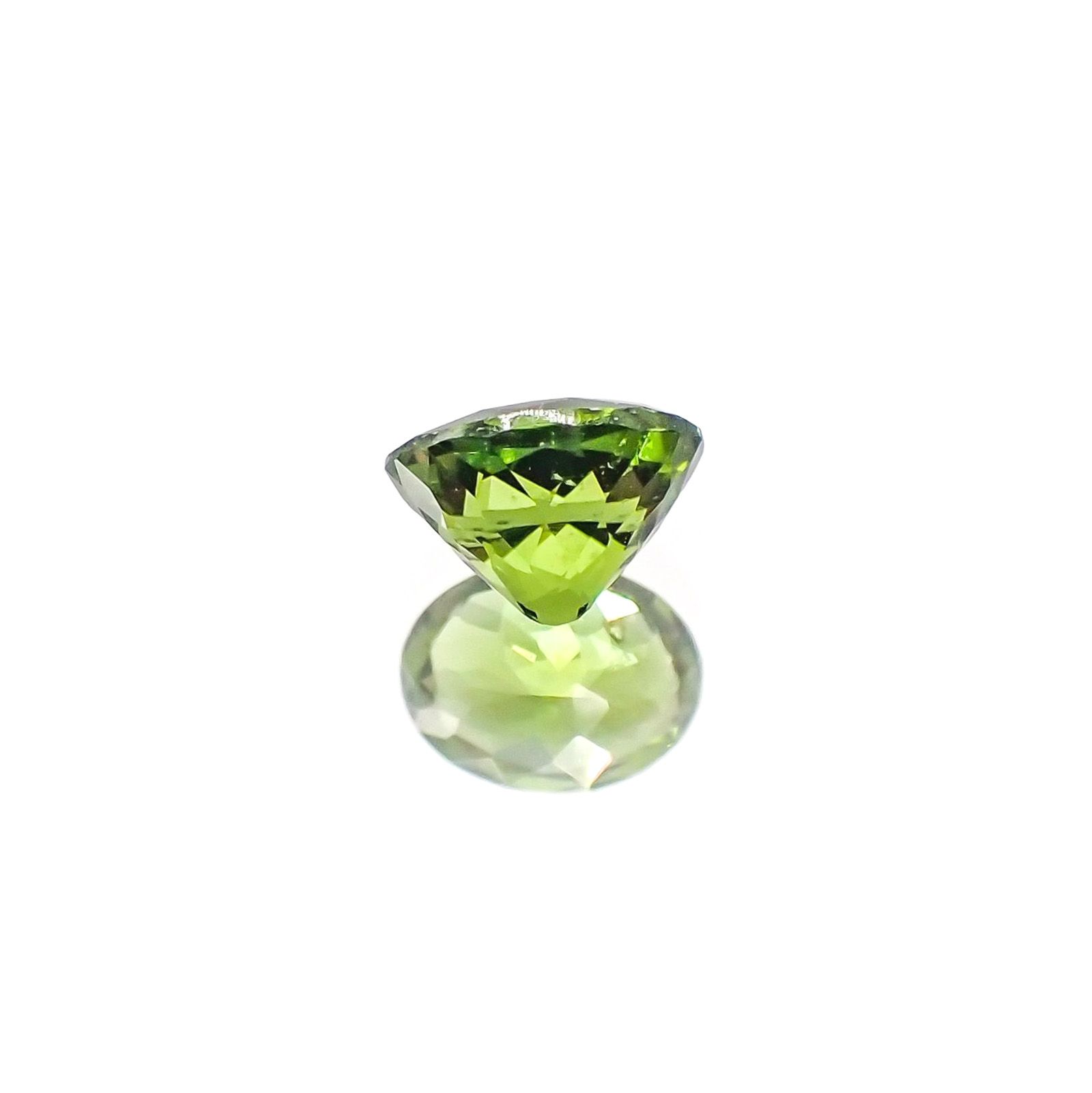 クロムトルマリン(宝石名クロム・トルマリン)タンザニア産 識別済 0.36ct / 5x3.7mm前後 [231023993]